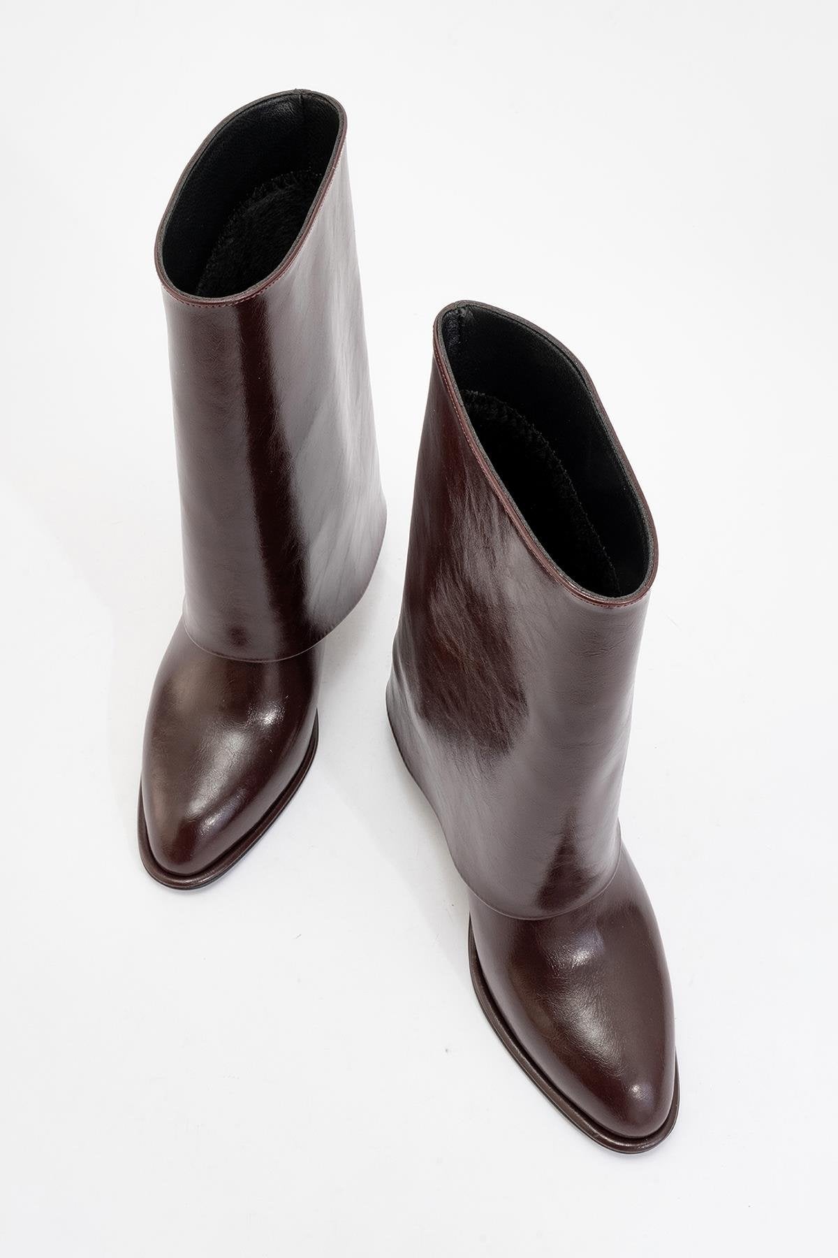 Ellas Burgundy Chunky Heel Boot – side view showing leather, red, Vowalisse