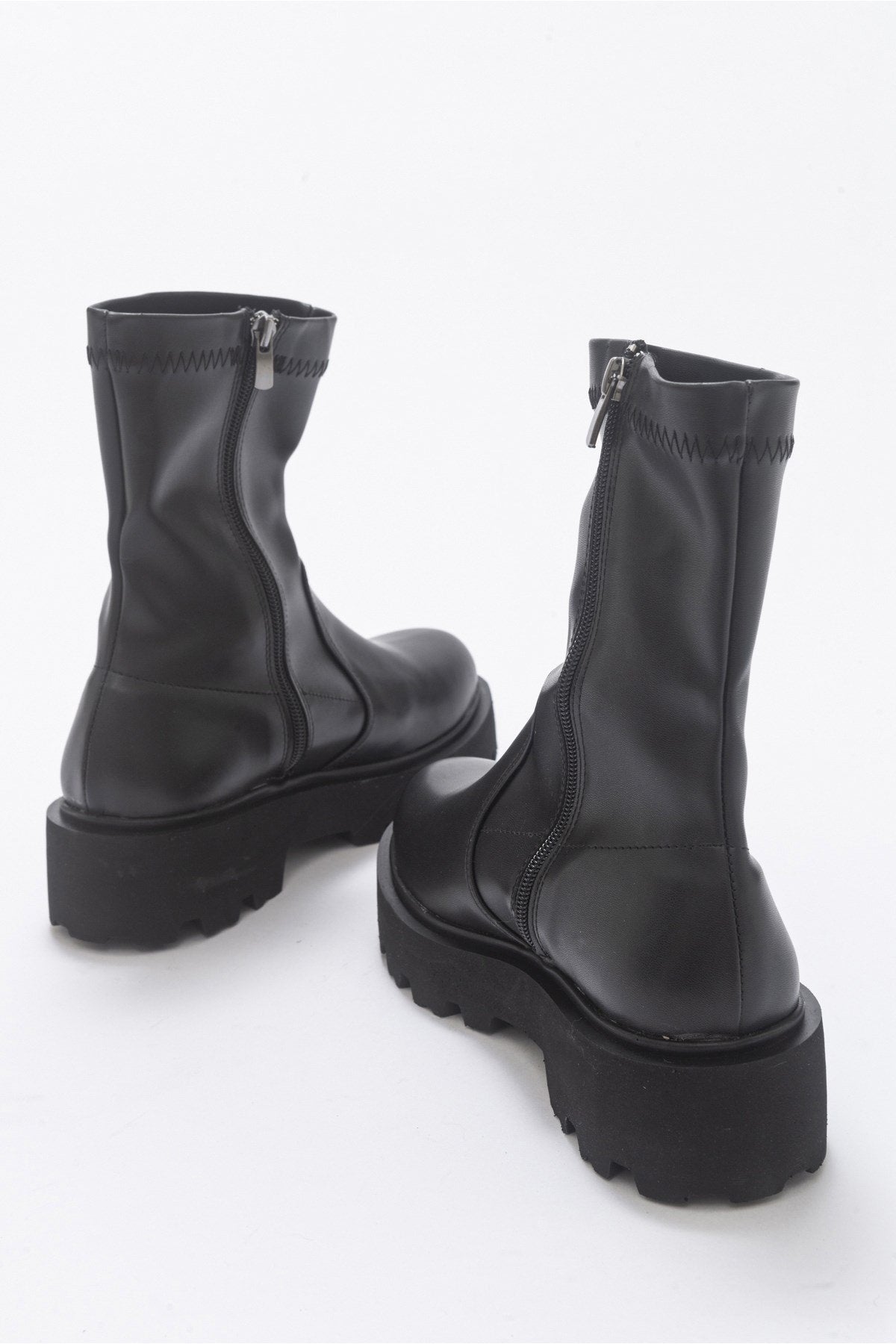 Rush Black Bootie – back view showing leather, black, Vowalisse