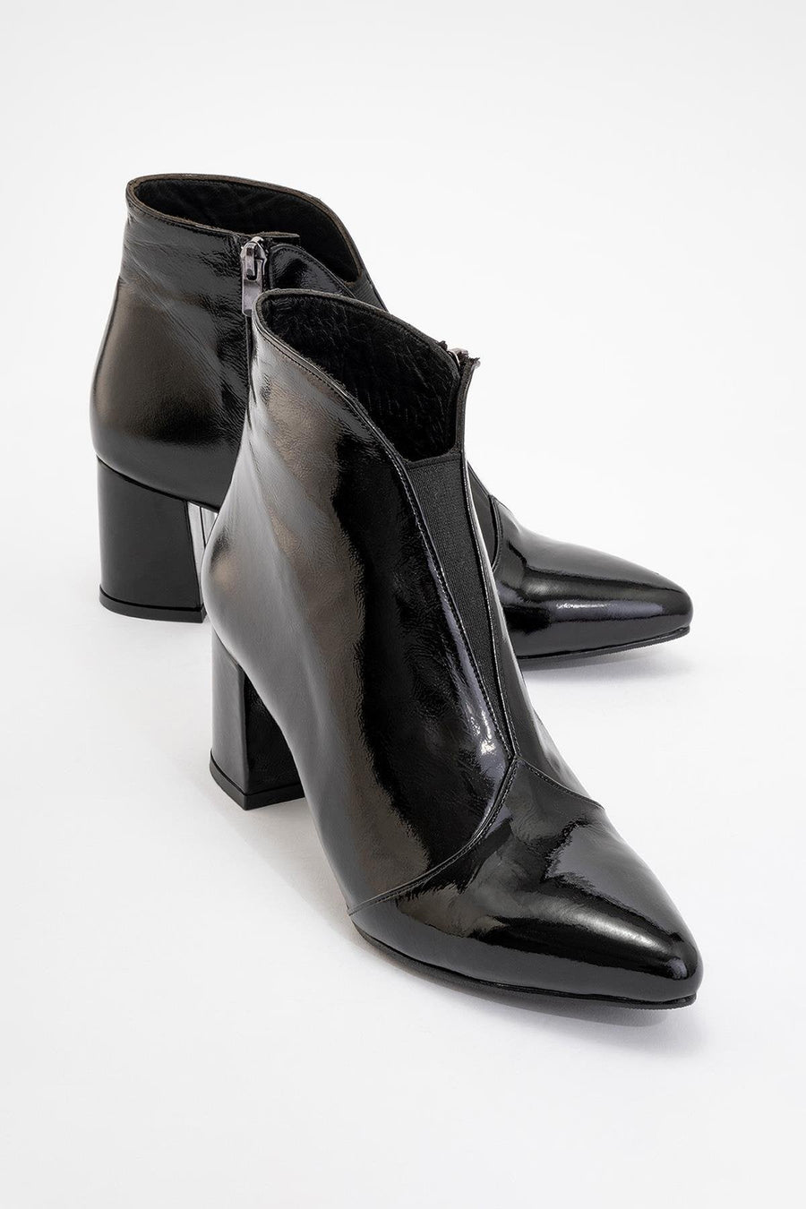 Finda Black Patent Leather Block‑Heel Boot