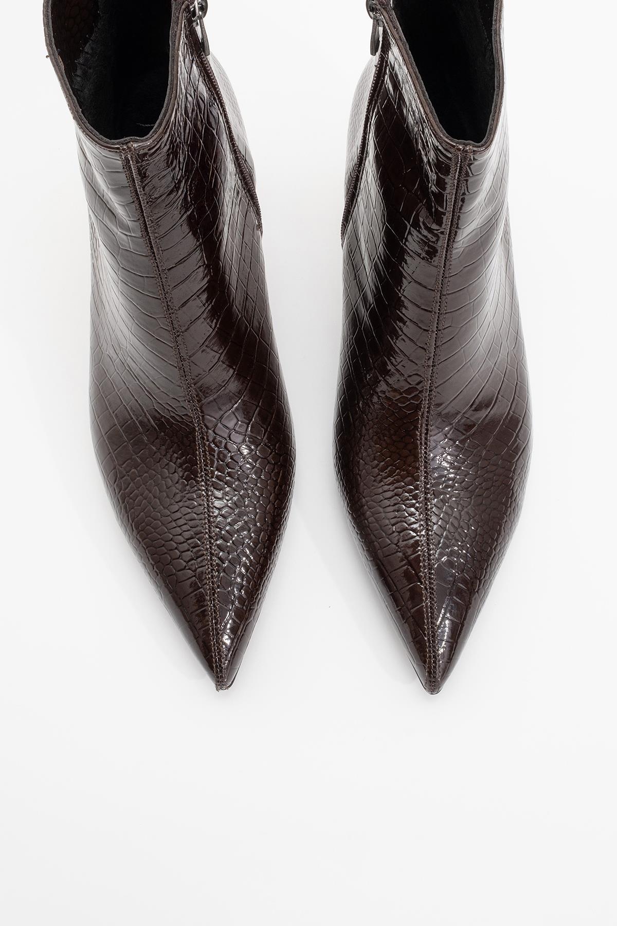 Noya Brown Pattern Stiletto Boot – side view showing leather, Vowalisse