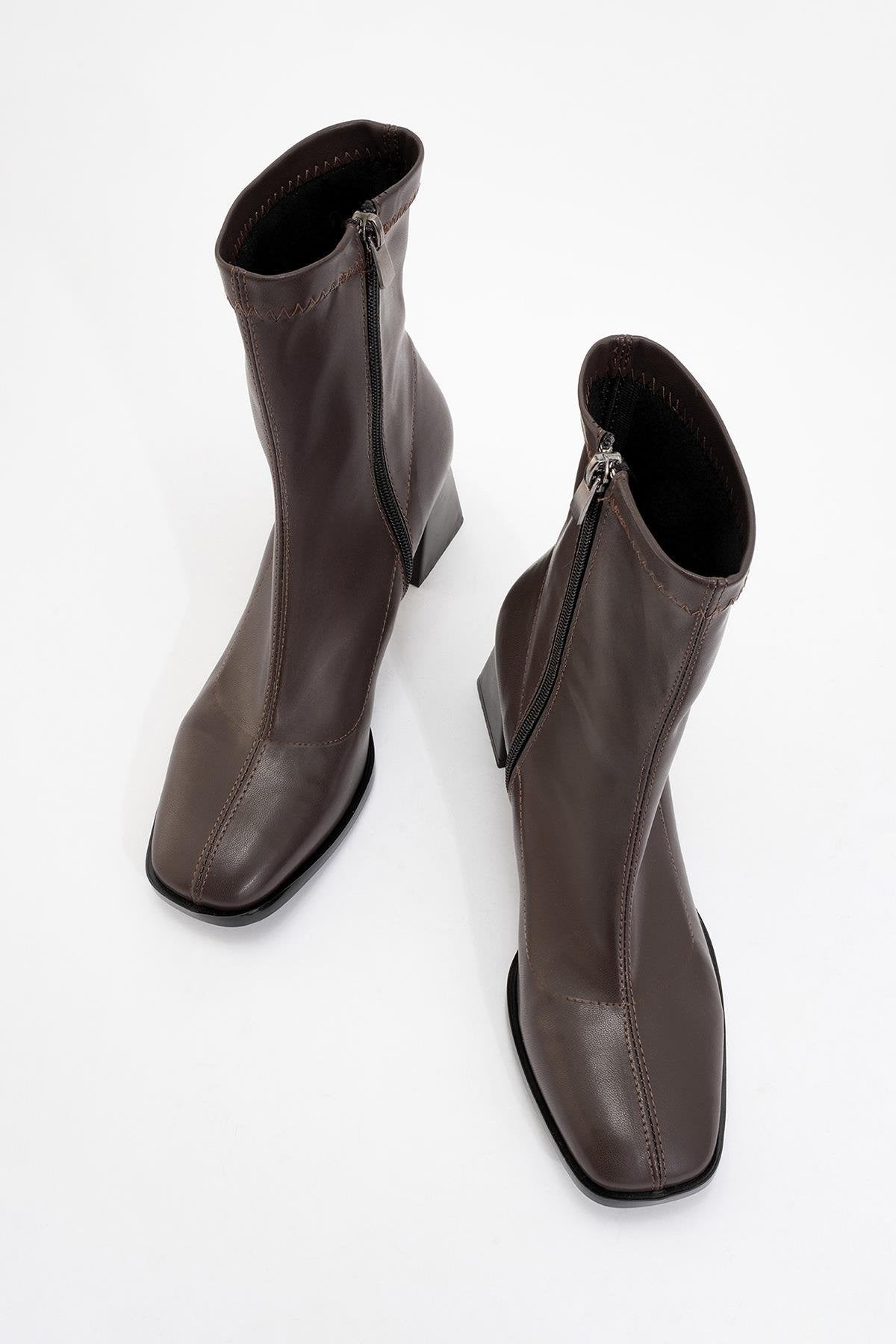 Plesa Dark Brown Chunky Heel Boot – side view showing leather, red, Vowalisse