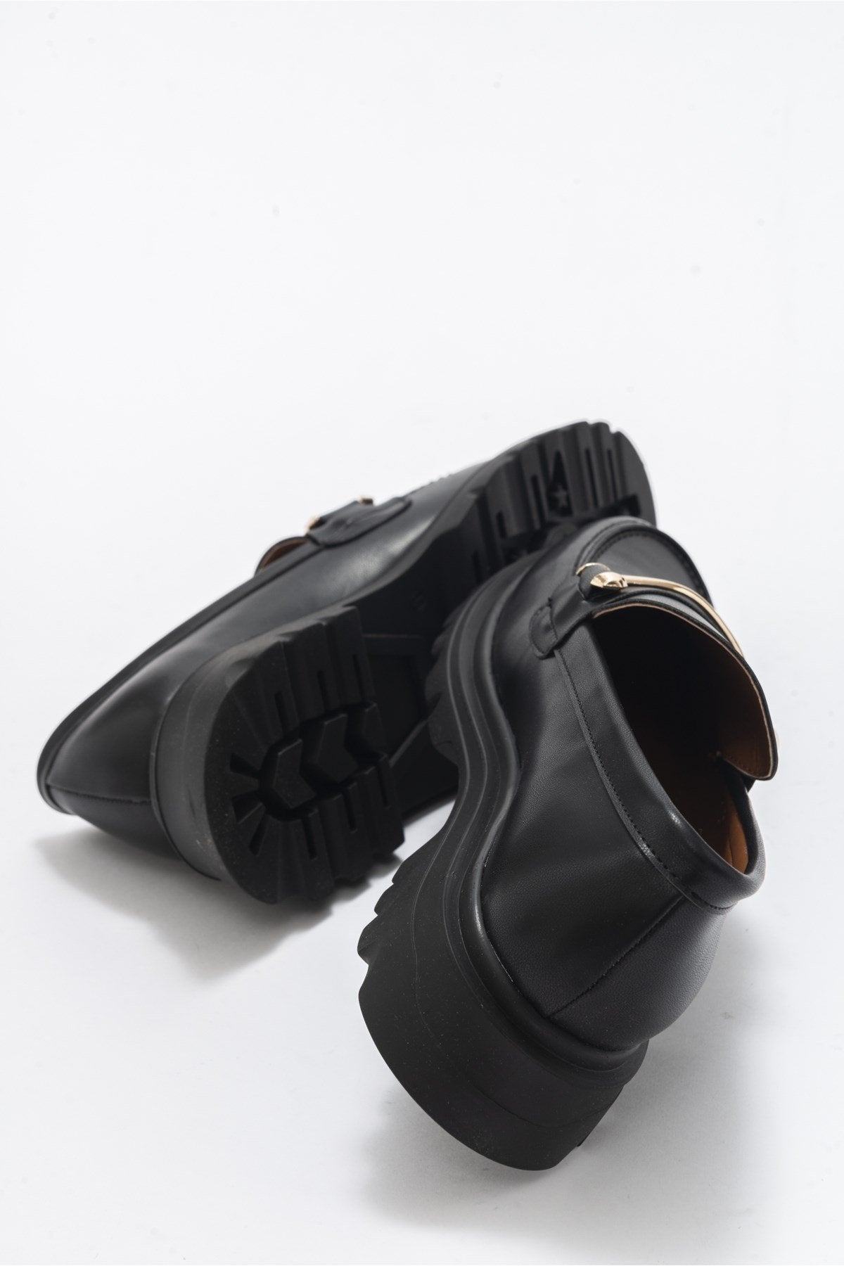 Dual - Black Oxford Shoe – top view showing leather, black, Vowalisse