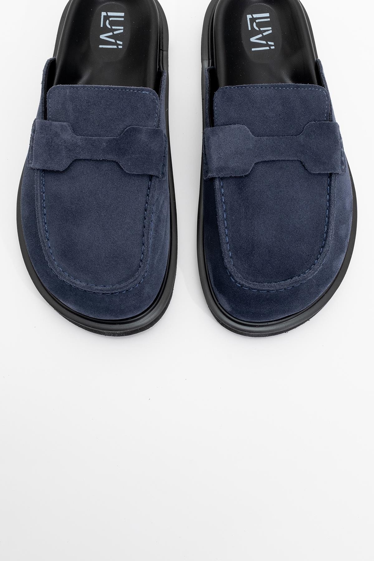 Laven - Navy Suede Leather Clogs – side view showing leather, suede, red, Vowalisse