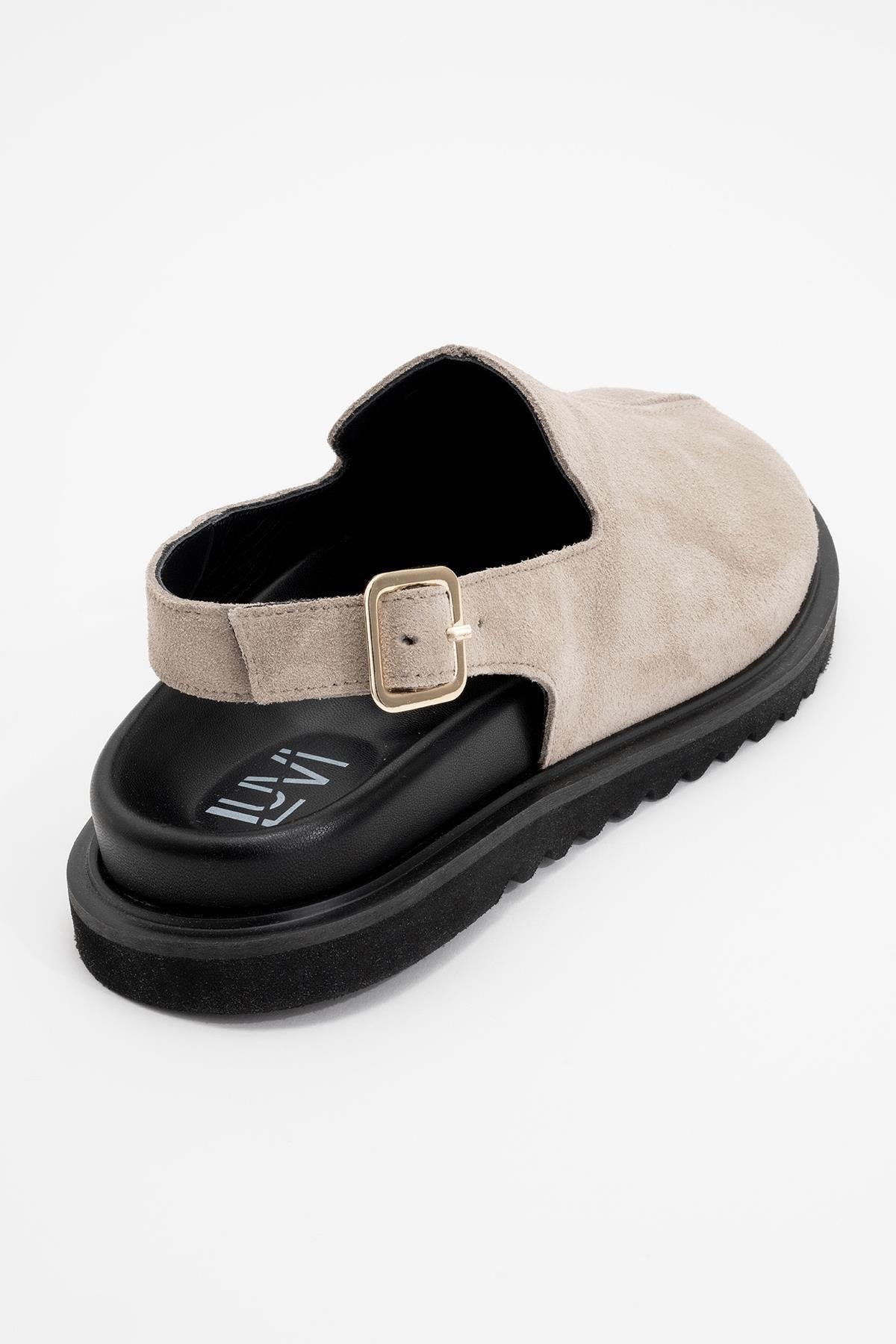 Laby - Beige suede Leather Clogs – detail view showing leather, suede, red, Vowalisse