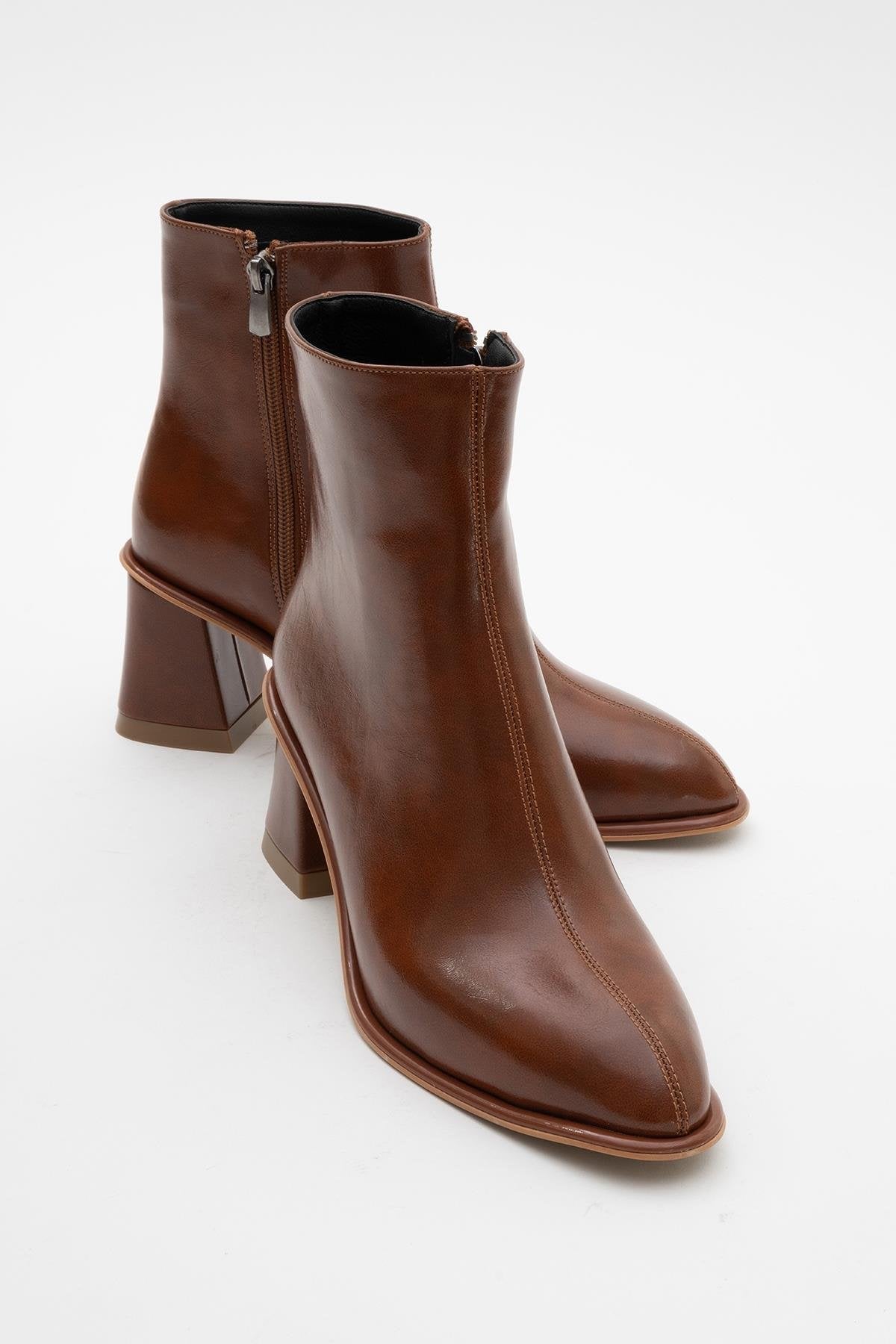 Alba Cognac Brown Block Heel Boot – front three-quarter view showing leather, Vowalisse