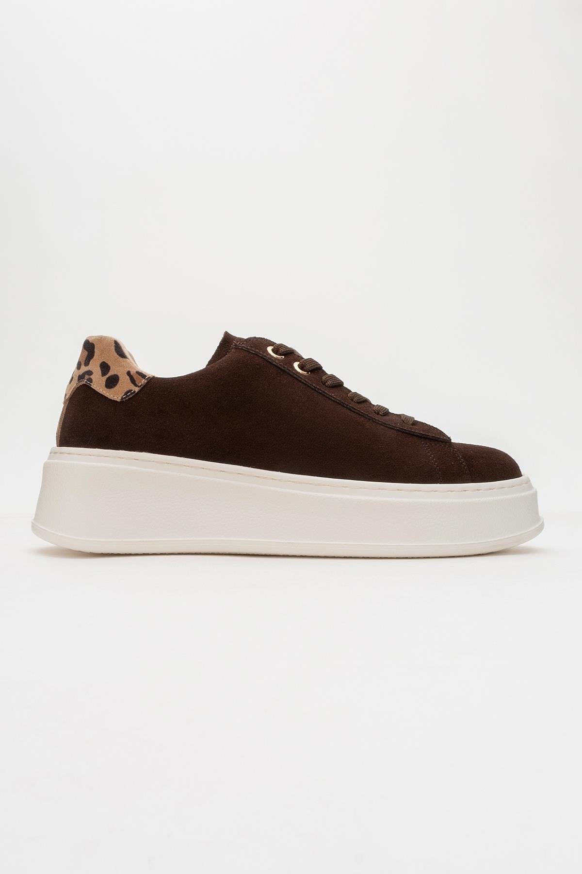 Gueno - Brown Genuine Leather Sneaker – back view showing leather, Vowalisse