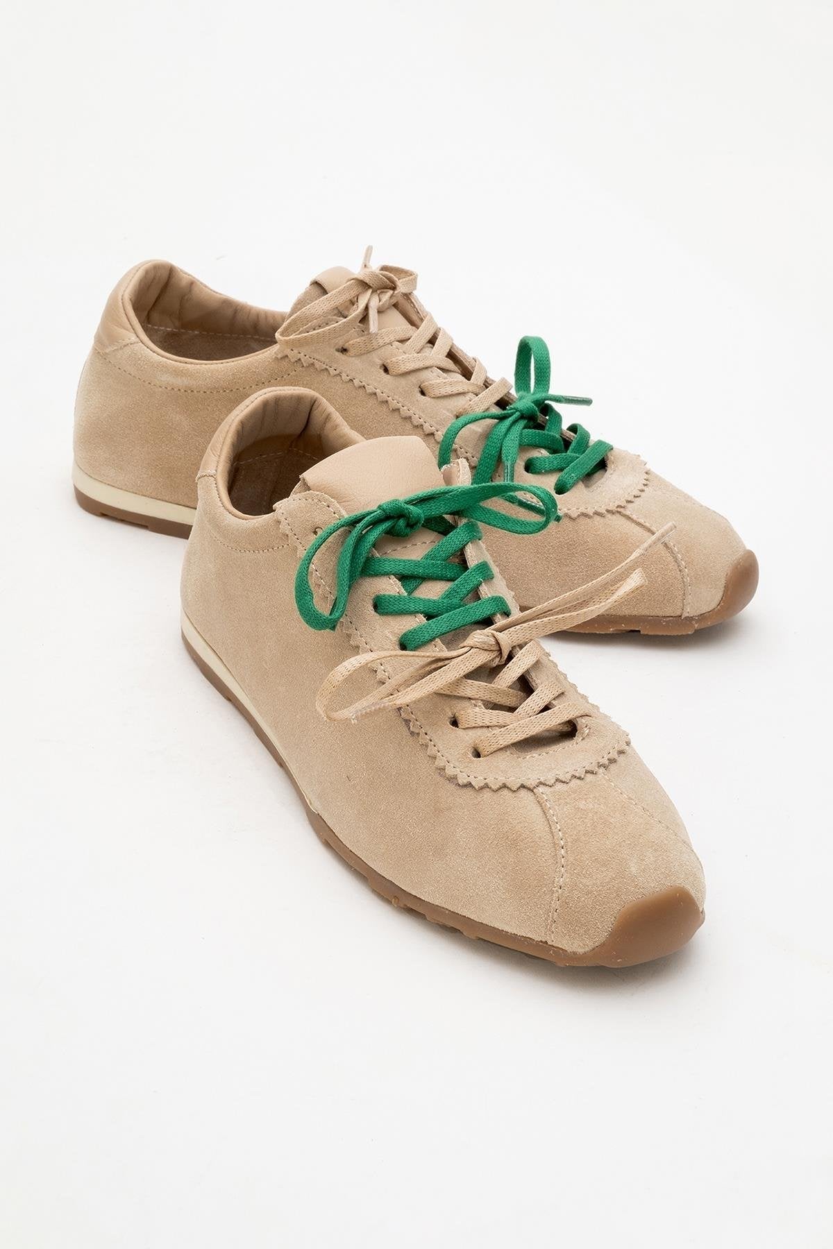 Crea - Beige Leather Sneakers – side view showing leather, red, Vowalisse