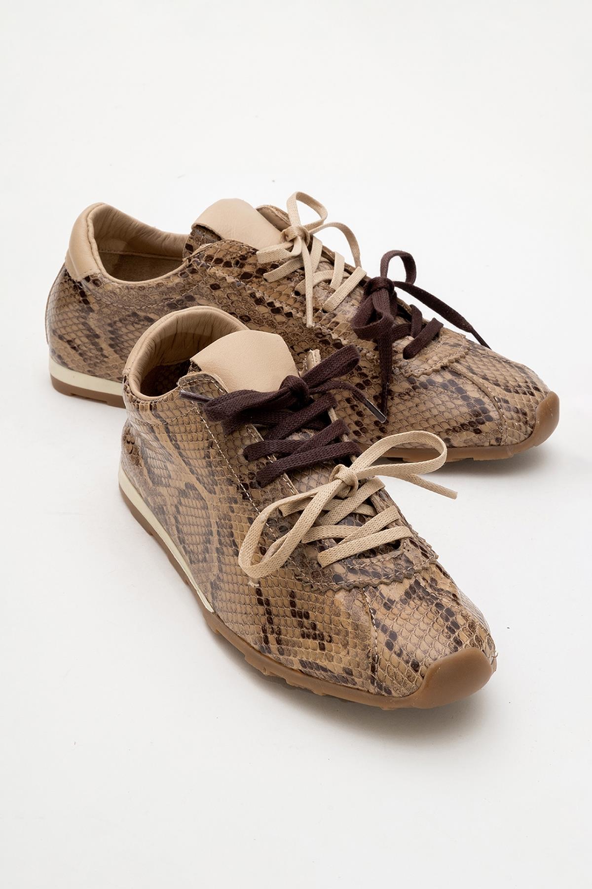 Crea - Light Brown Leather Sneakers – side view showing leather, red, Vowalisse