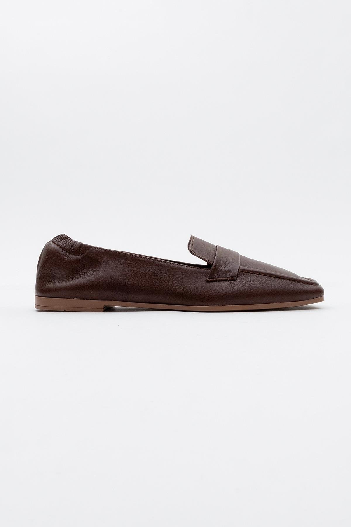 Liepa - Brown Leather Loafers – back view showing leather, Vowalisse