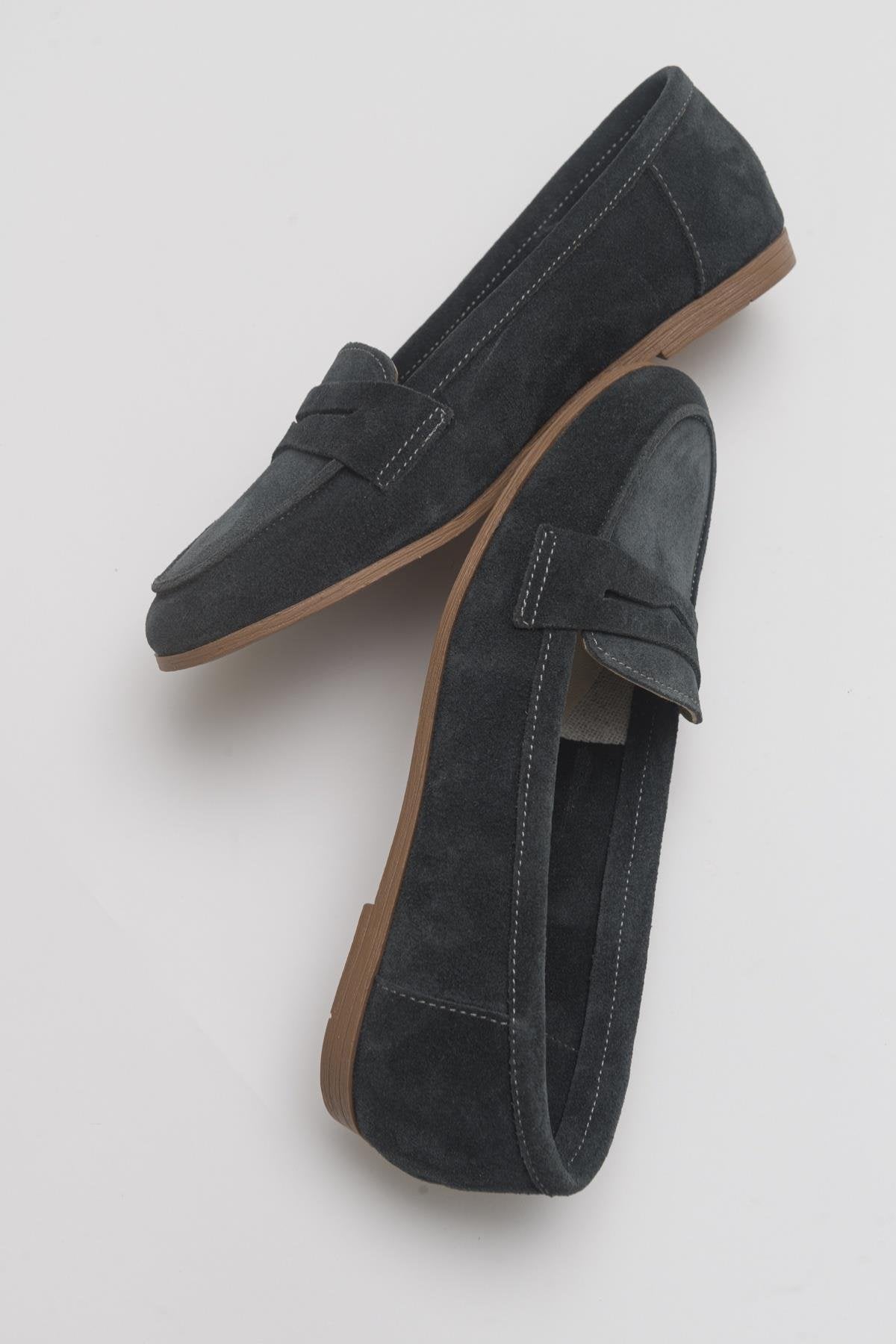 Dorothy - Dark Charcoal Suede Leather Loafers – side view showing leather, suede, Vowalisse