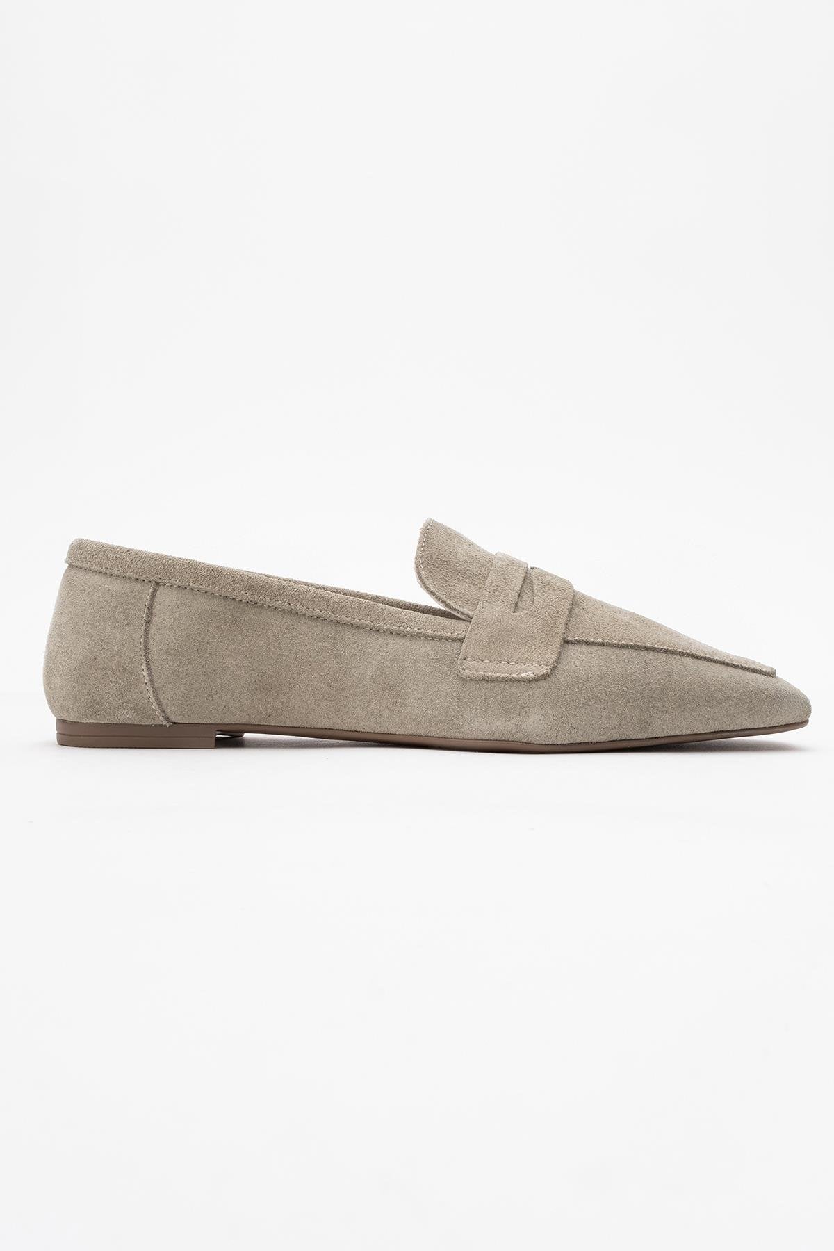 Morne - Beige Suede Leather Loafers – top view showing leather, suede, Vowalisse