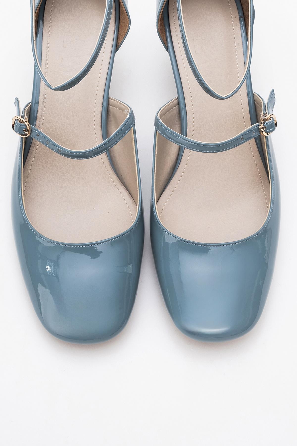 Emly - Blue Patent Round Toe Low Heel Shoe – side view showing leather, blue, red, Vowalisse