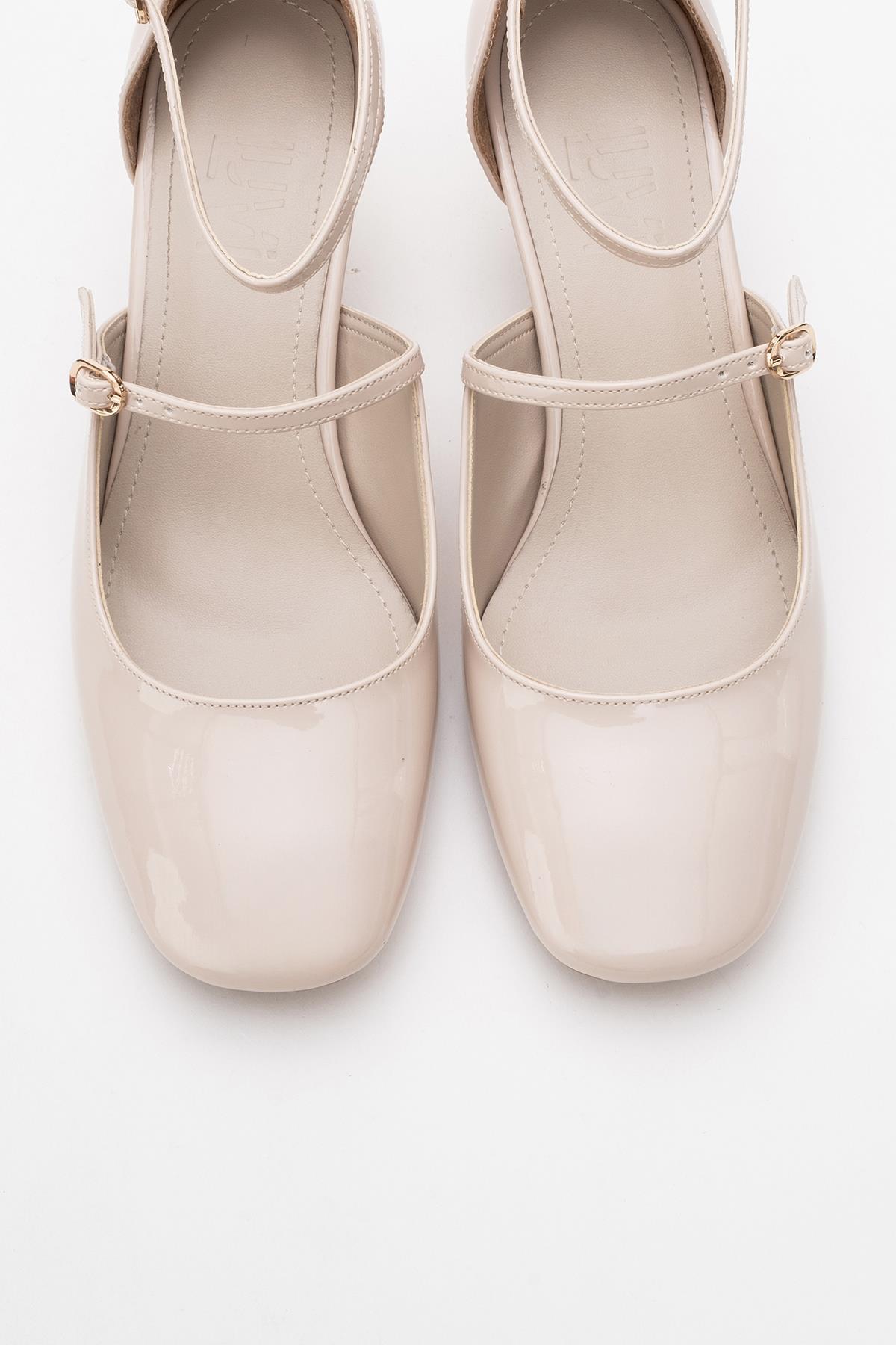 Emly - Off-White Square Toe Low Heel Shoe – side view showing leather, white, Vowalisse
