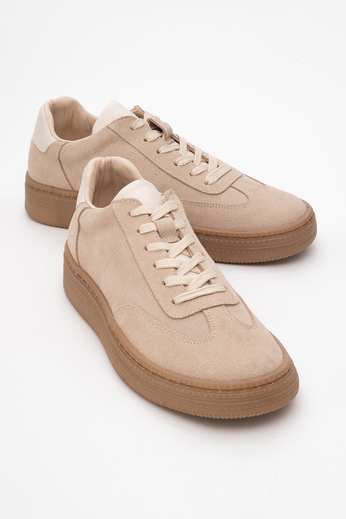 Fiore - Beige Leather Sneakers – front three-quarter view showing leather, red, Vowalisse
