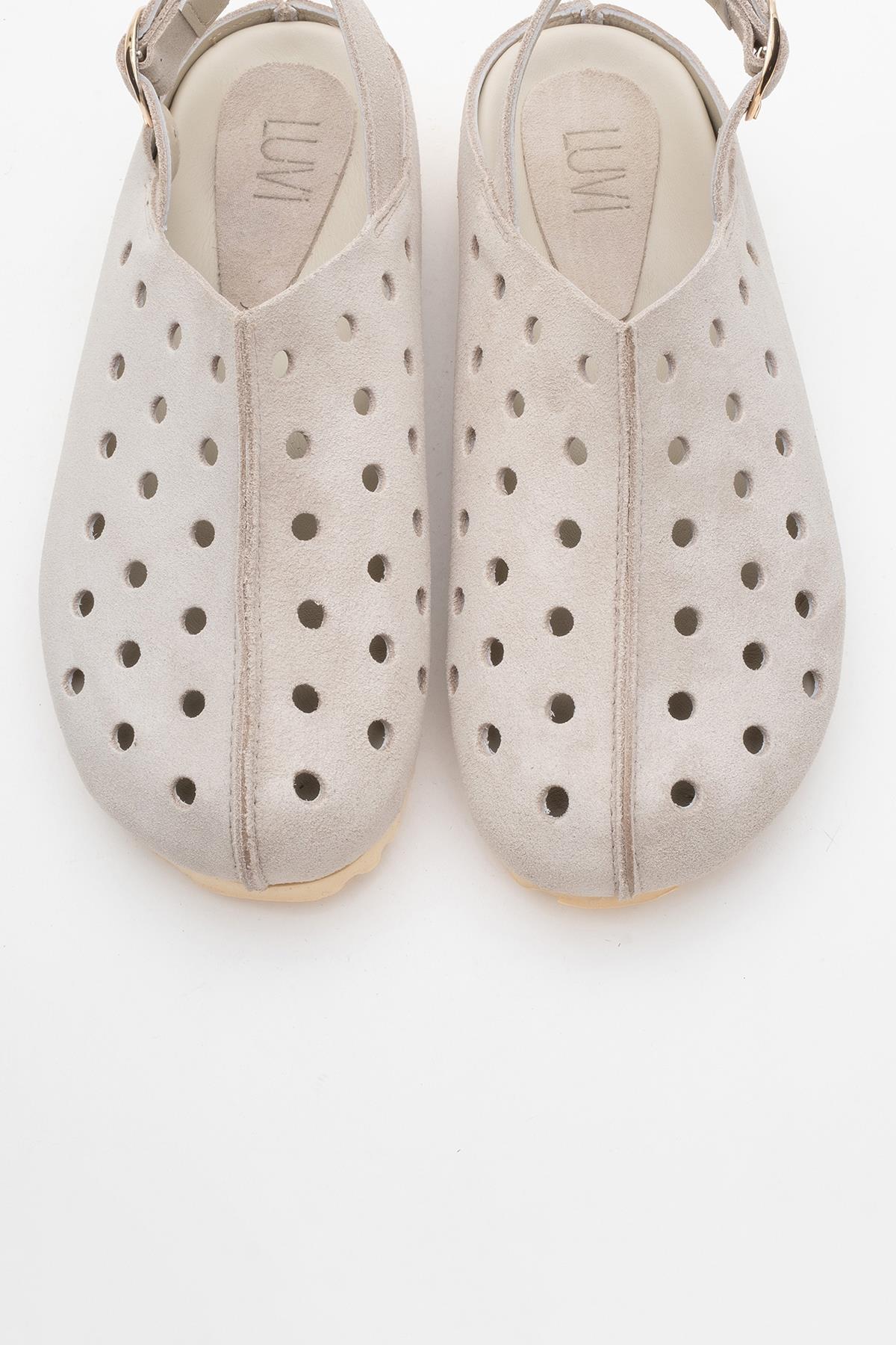 Justa - Beige Genuine Leather Sandal – side view showing leather, Vowalisse