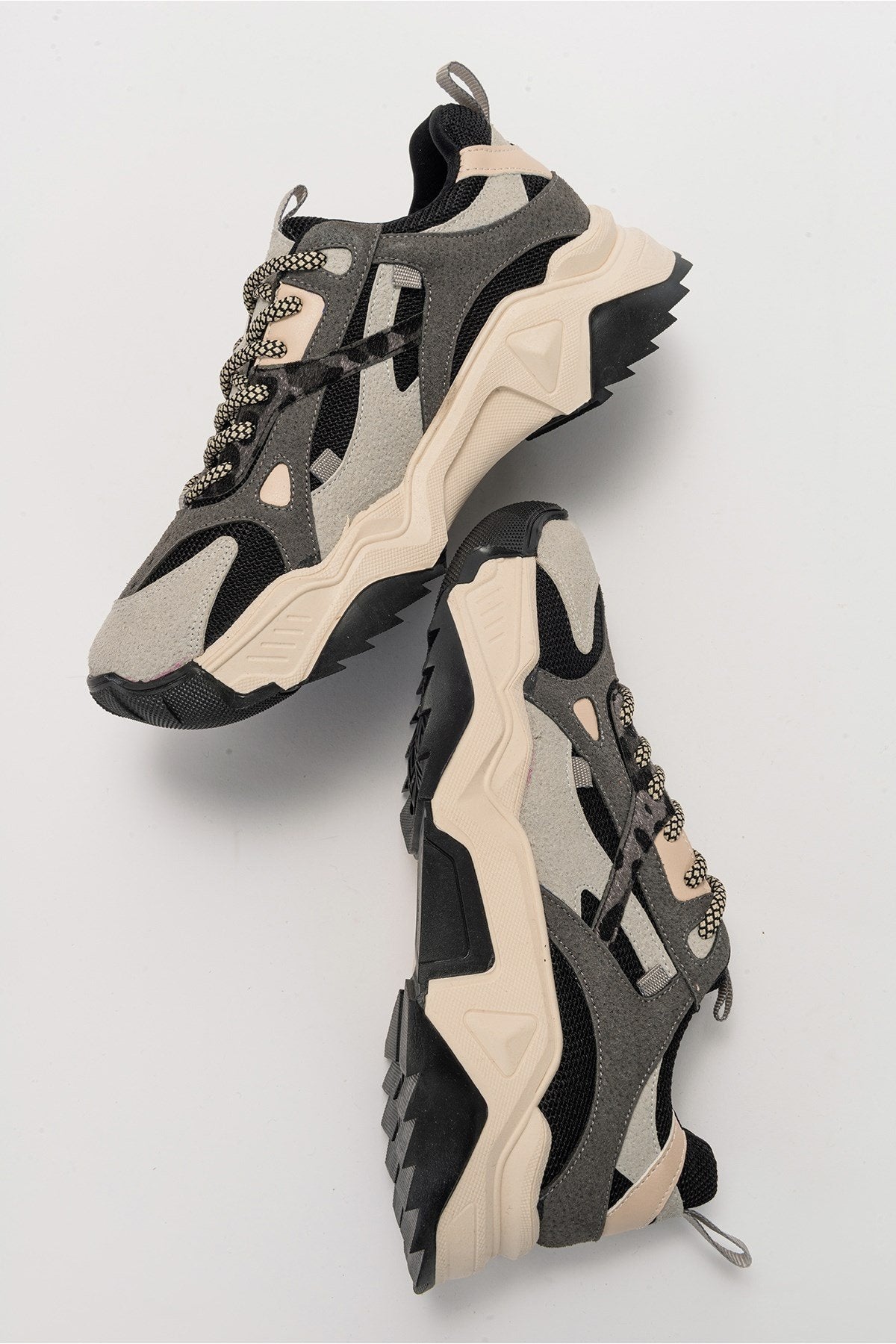 Loretta - Black Gray Platform Sneakers – side view showing black, red, Vowalisse