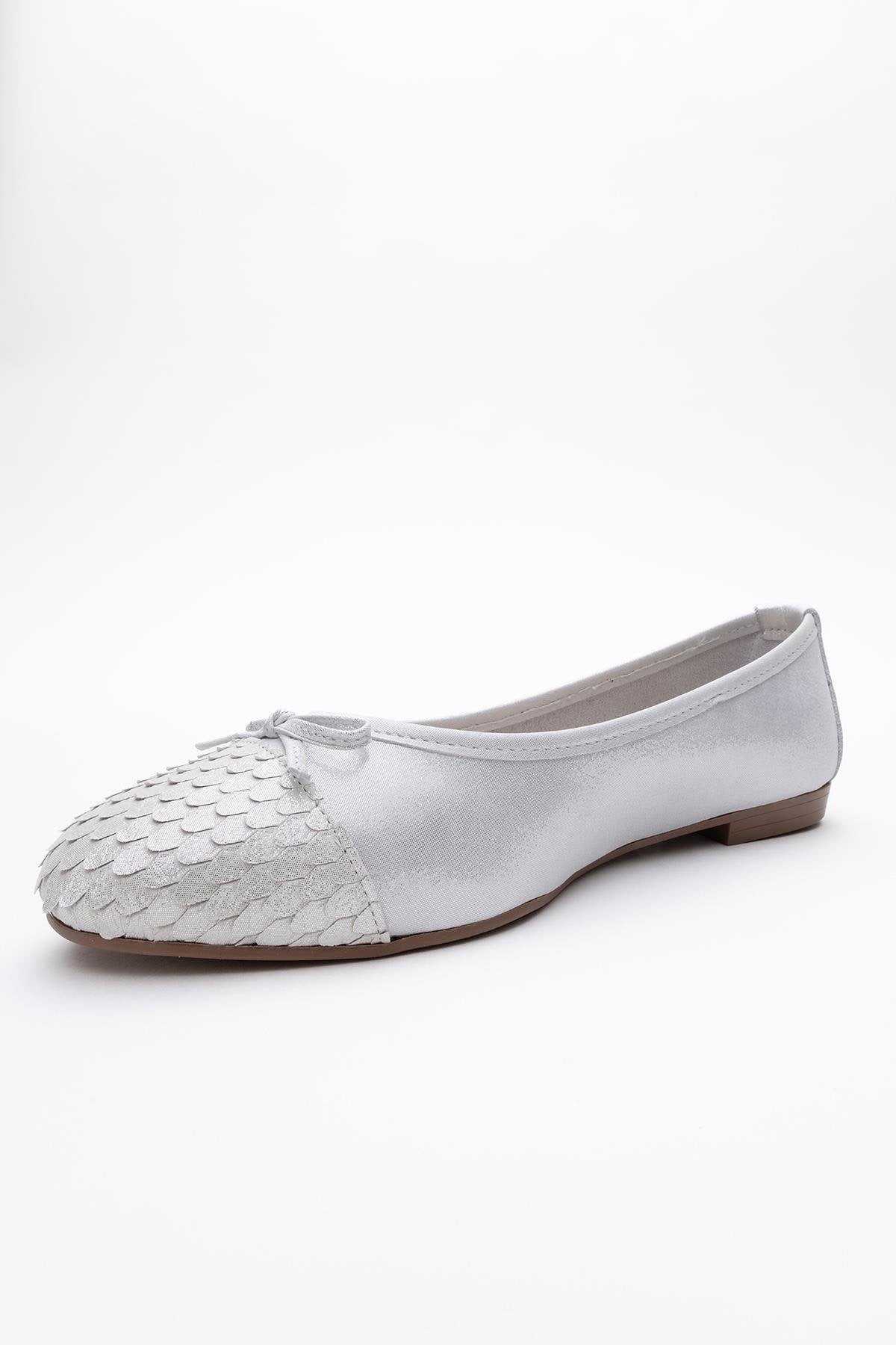 02 - White Genuine Leather Ballet Flat – heel view showing leather, white, Vowalisse