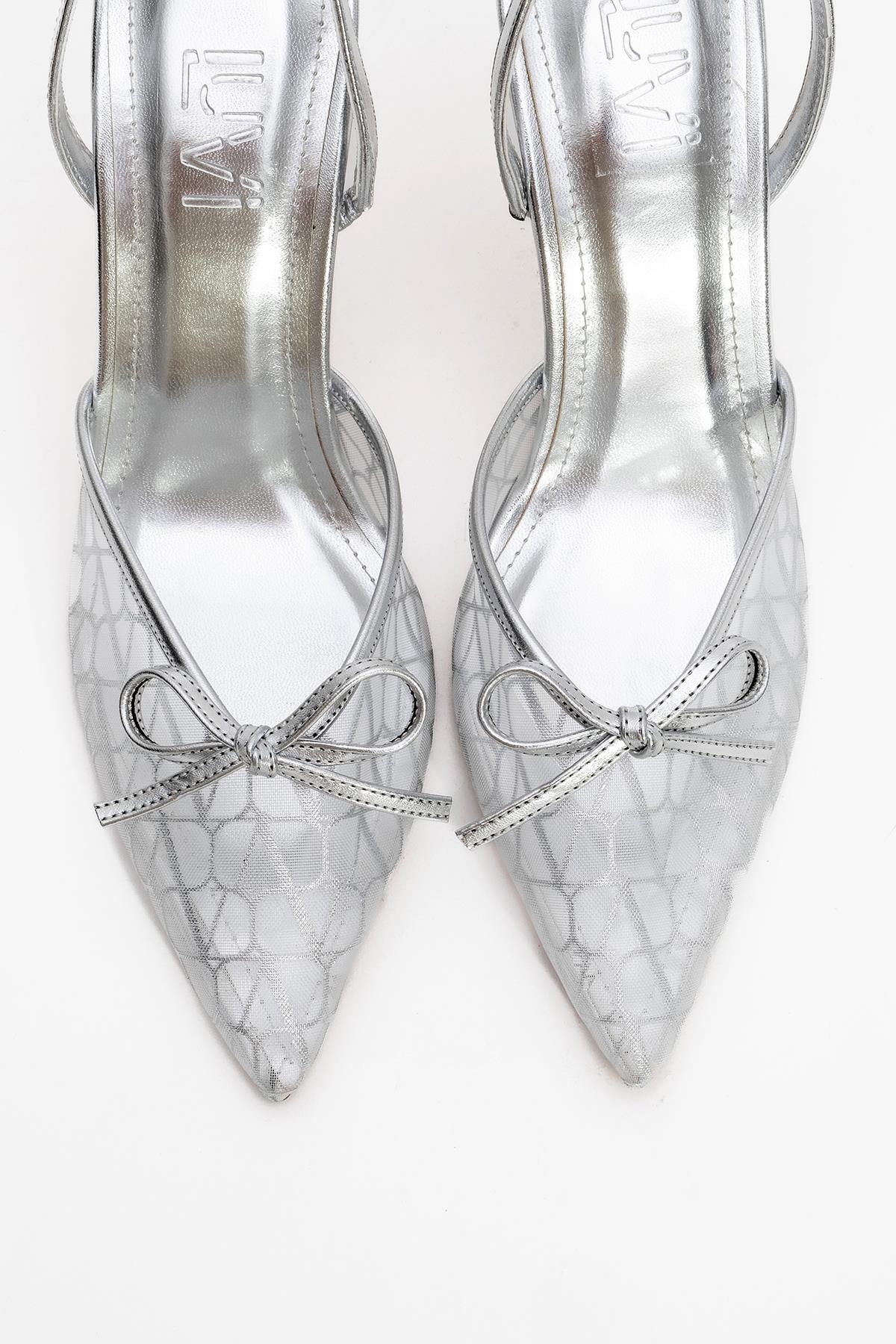 Peony - Silver Mesh Bow Pointed Toe Pump – side view showing bow, leather, mesh, Vowalisse