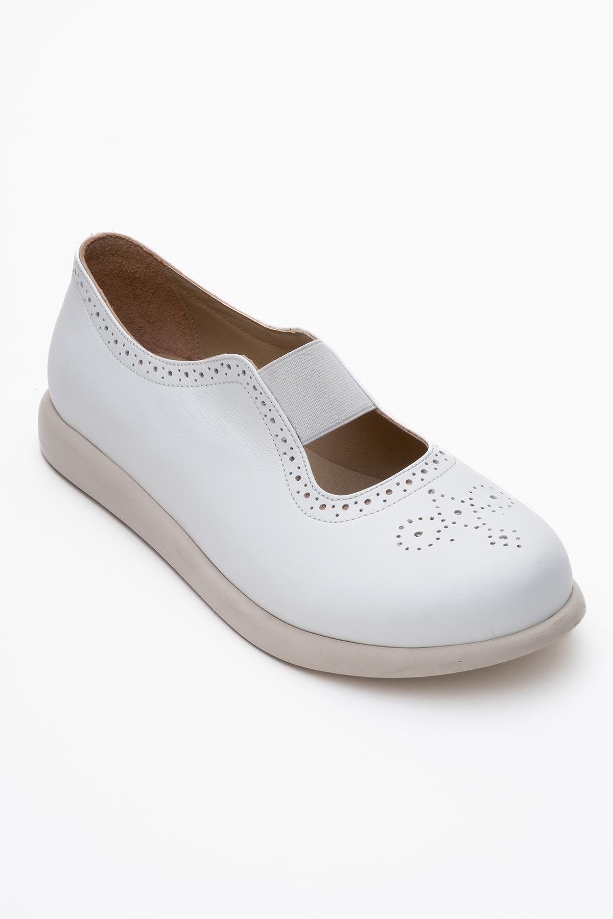 CHELLE White Elastic Leather Flat – detail view showing leather, white, Vowalisse