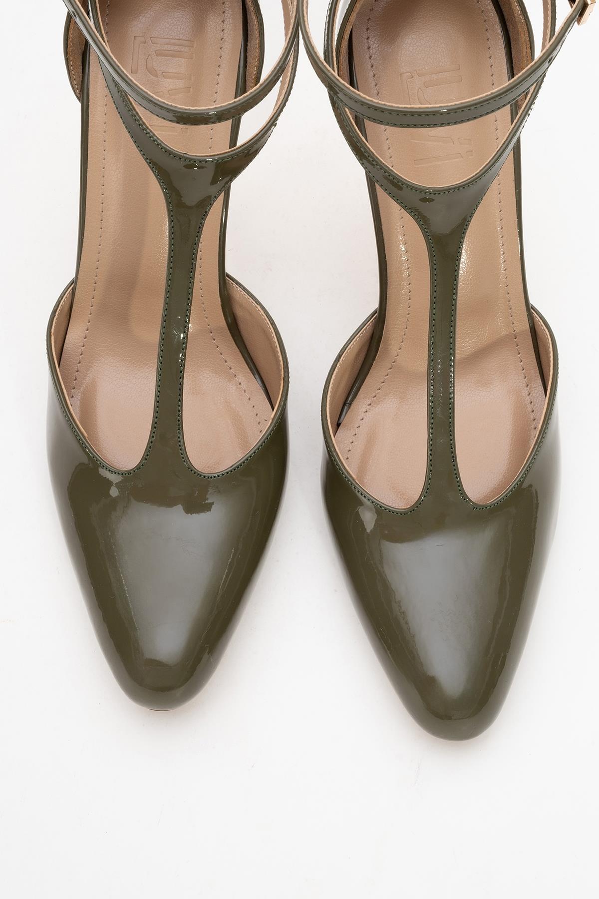 Jon - Khaki Patent Stiletto Pump – side view showing leather, Vowalisse