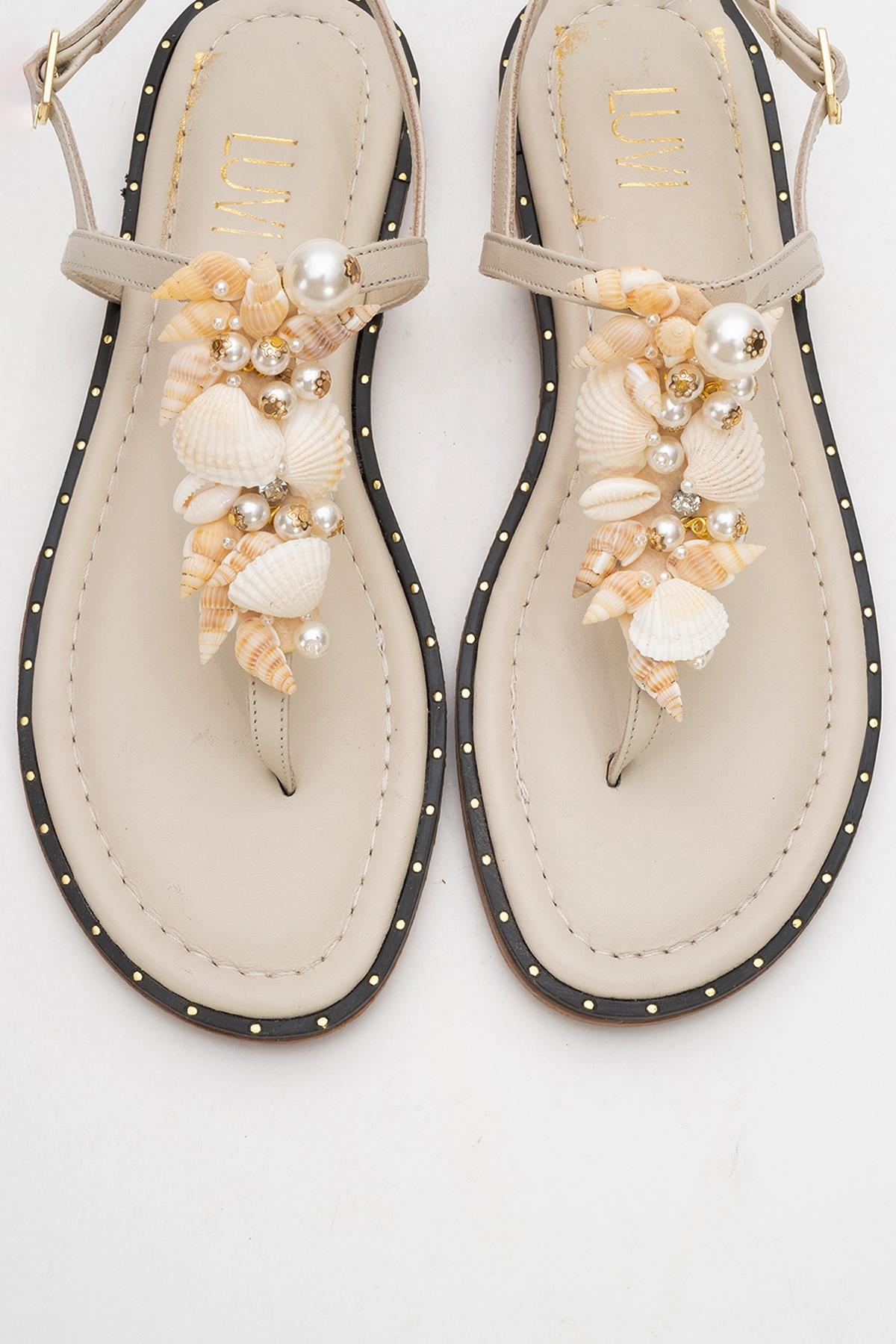 JOE Beige Leather Thong Sandal – side view showing leather, Vowalisse