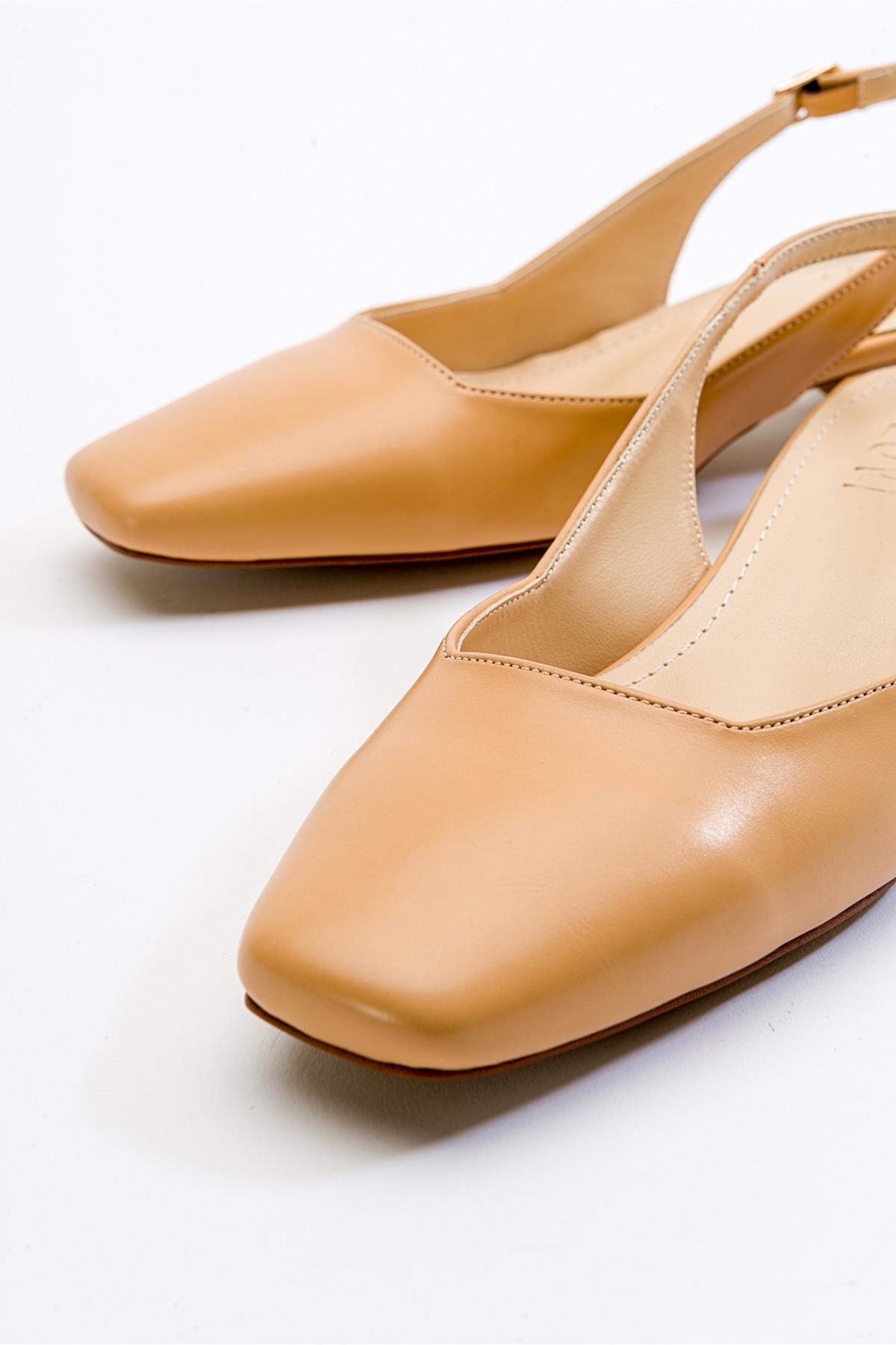 State - Taupe Heeled Shoe – back view showing leather, Vowalisse