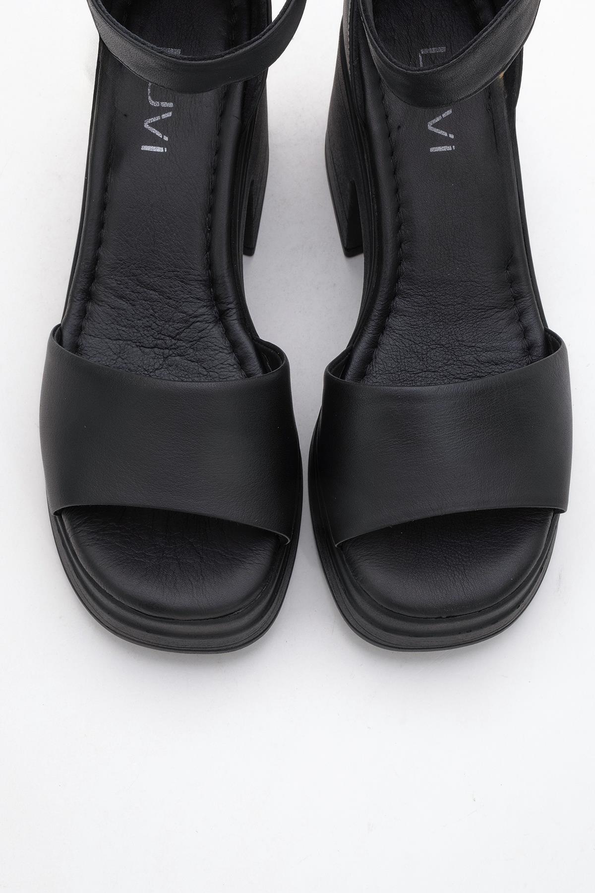 MARGOT Black Leather Platform Sandal – side view showing leather, black, Vowalisse