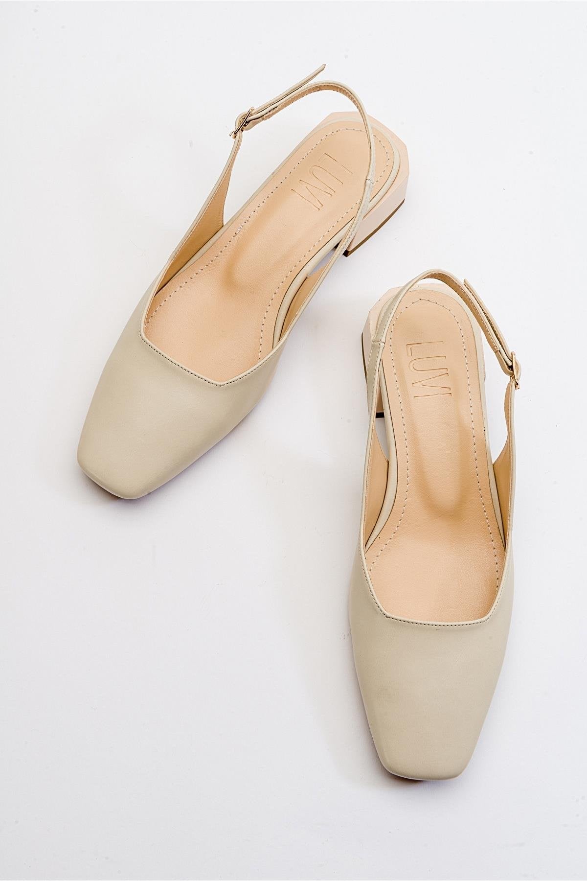 State - Beige Heeled Shoe – detail view showing leather, Vowalisse