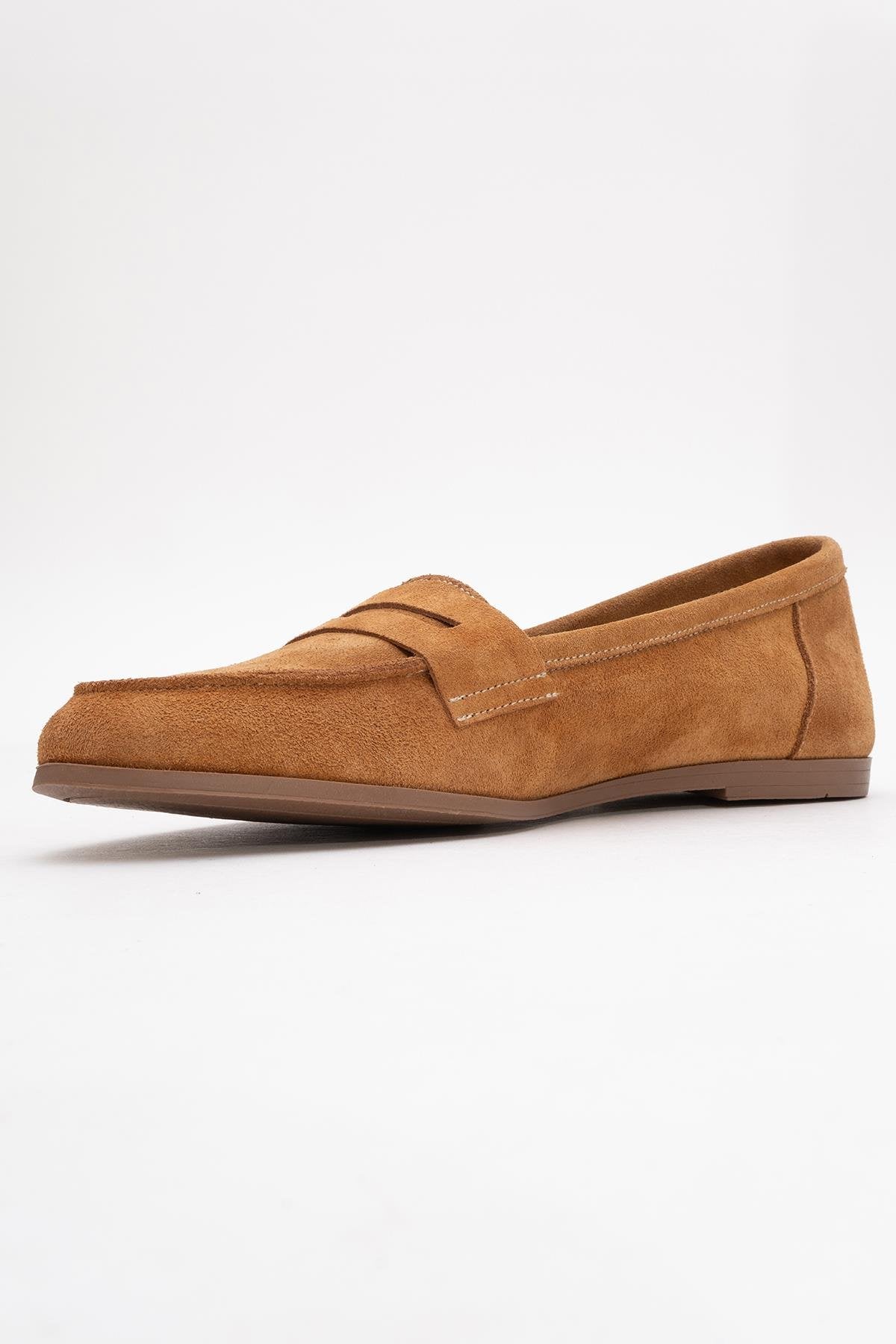 F02 - Cognac Genuine Leather Loafer Shoe – heel view showing leather, suede, red, Vowalisse