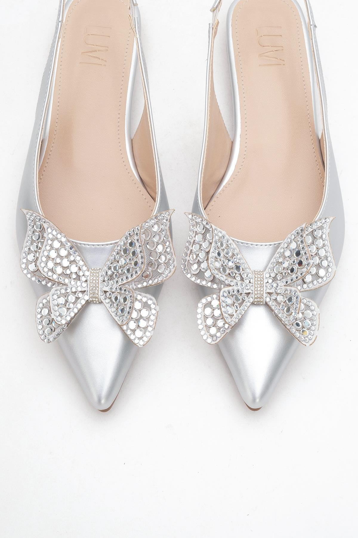 Oriol - Silver Pointed Toe Open-Back Ballet Flat – side view showing leather, silver, Vowalisse