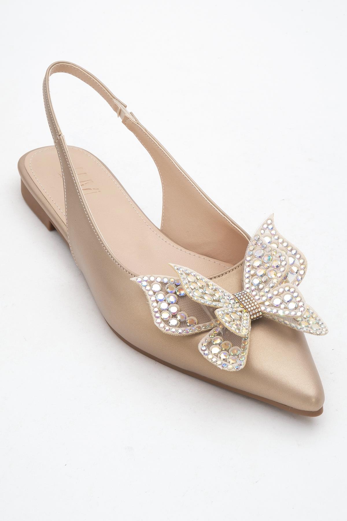 Oriol - Gold Pointed Toe Open-Back Ballet Flat – detail view showing leather, gold, Vowalisse