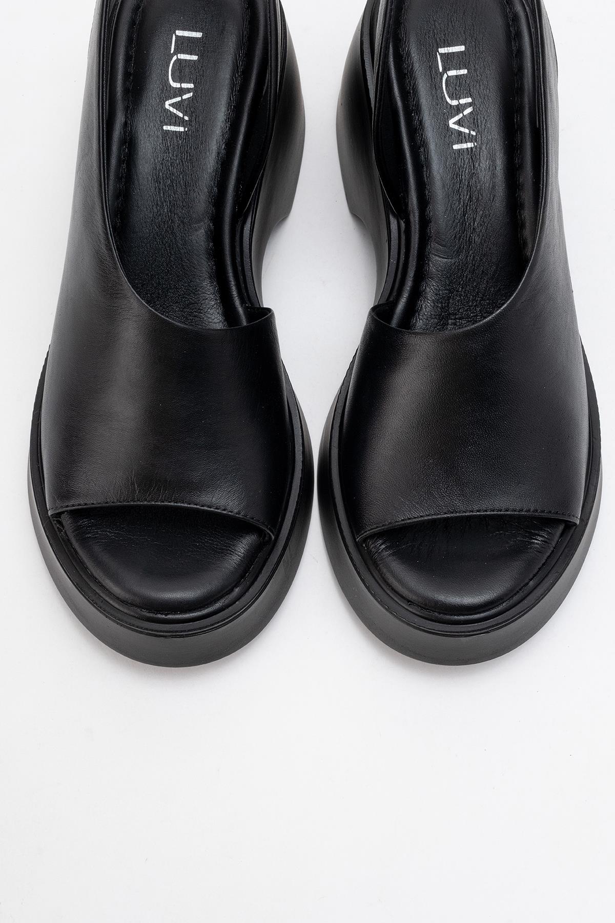 ROY - Black Leather Wedge Sandal – side view showing leather, black, red, Vowalisse