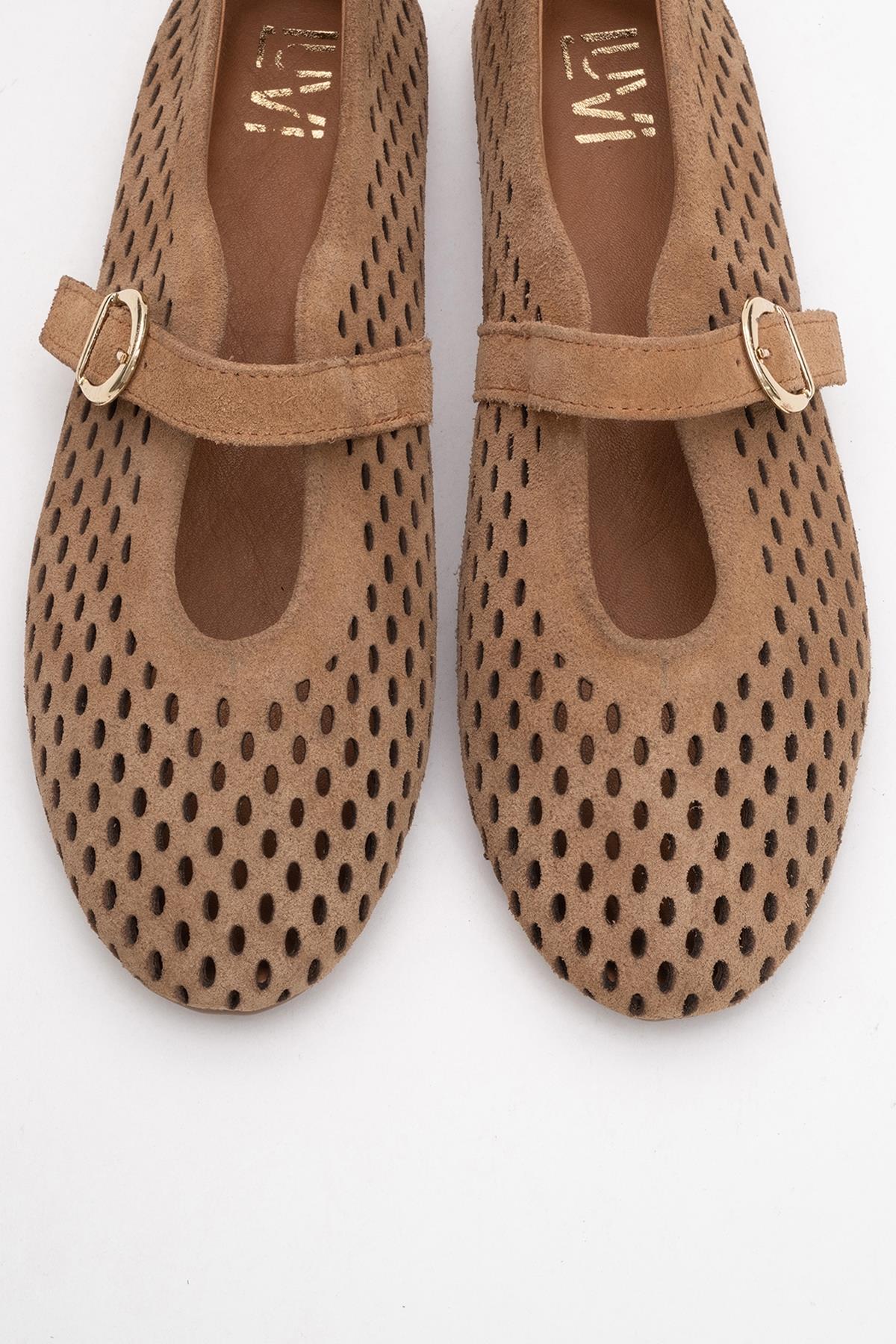 Arian Cognac Brown Suede Leather Ballet Flat – side view showing leather, suede, red, Vowalisse