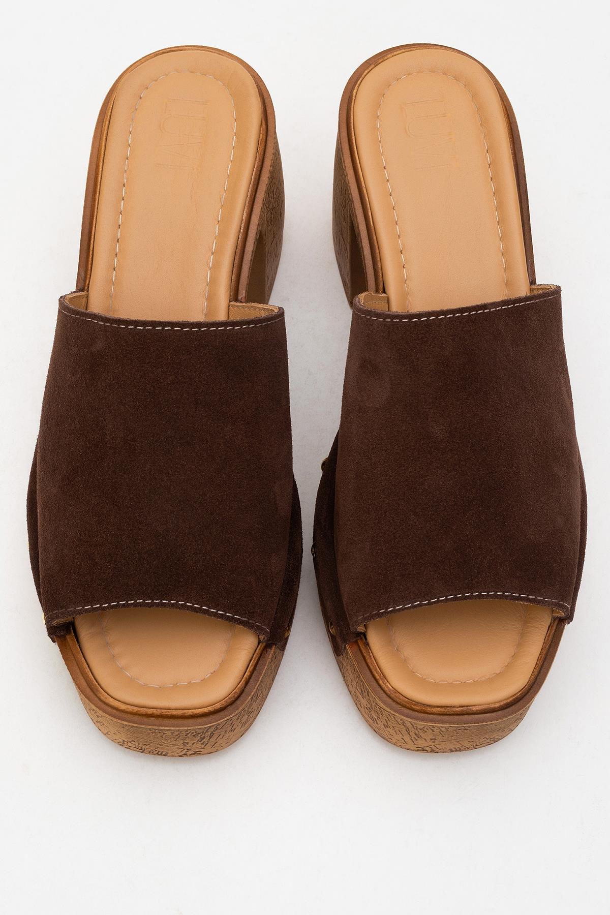 Pull - Dark Brown Suede Leather Heeled Mules – side view showing leather, suede, red, Vowalisse