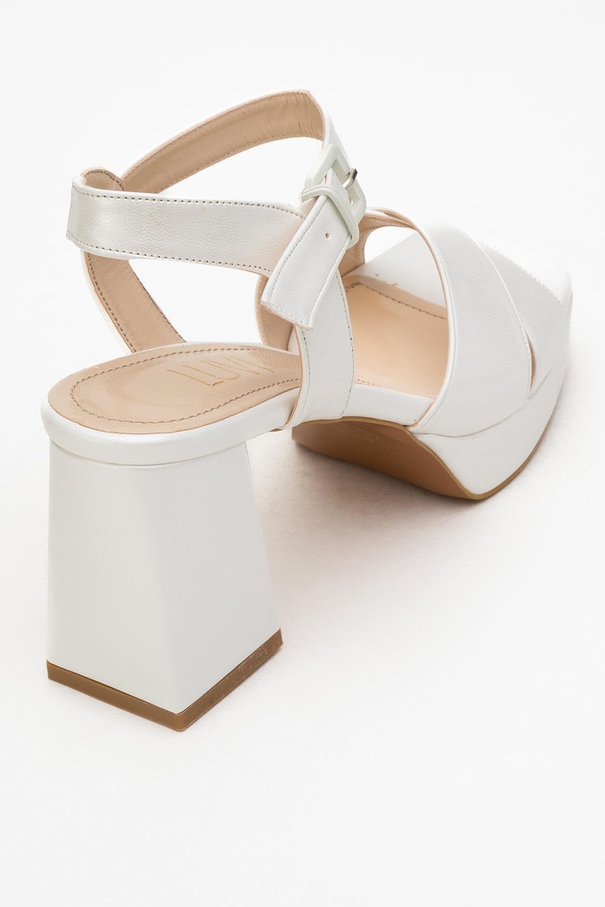 Lisbon - Pearl Platform Heel Shoe – back view showing pearl, leather, Vowalisse