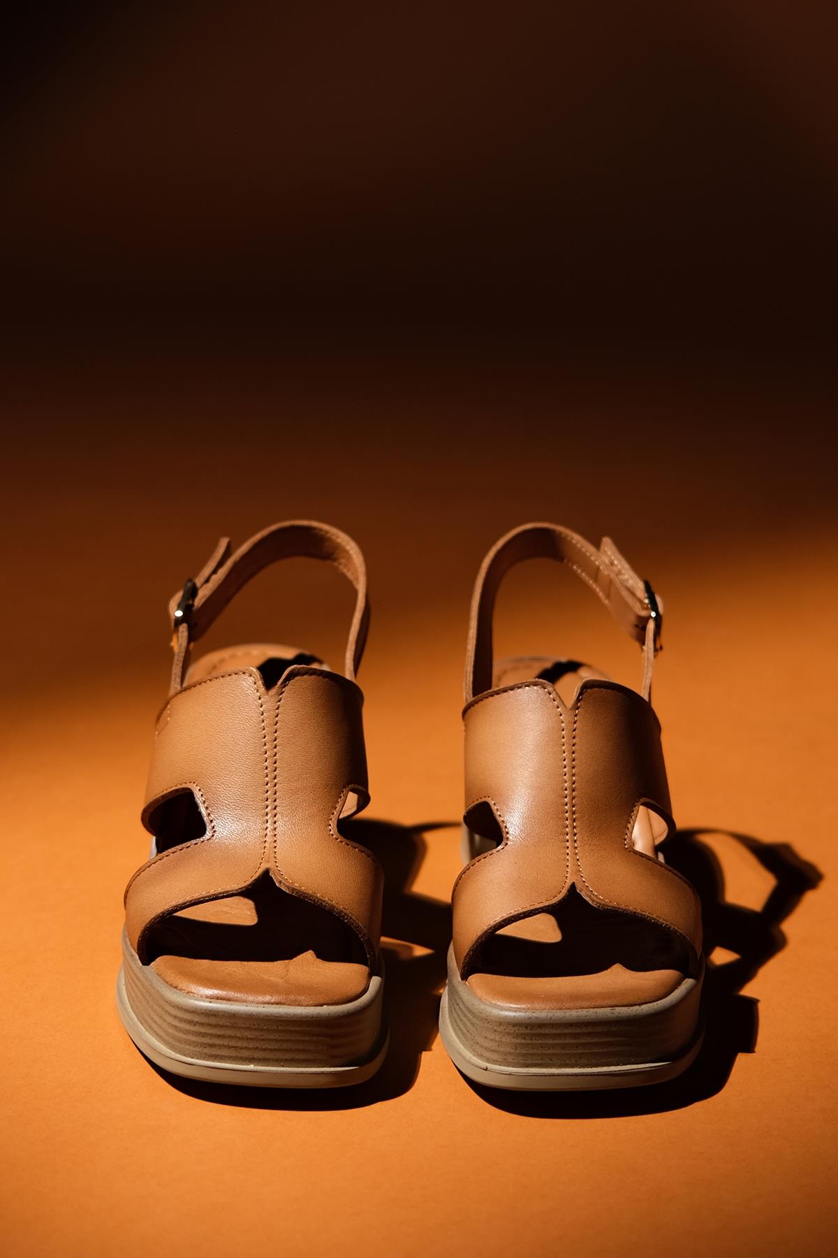 Zennia - Cognac Brown Leather Platform Sandal – pair view showing leather, Vowalisse