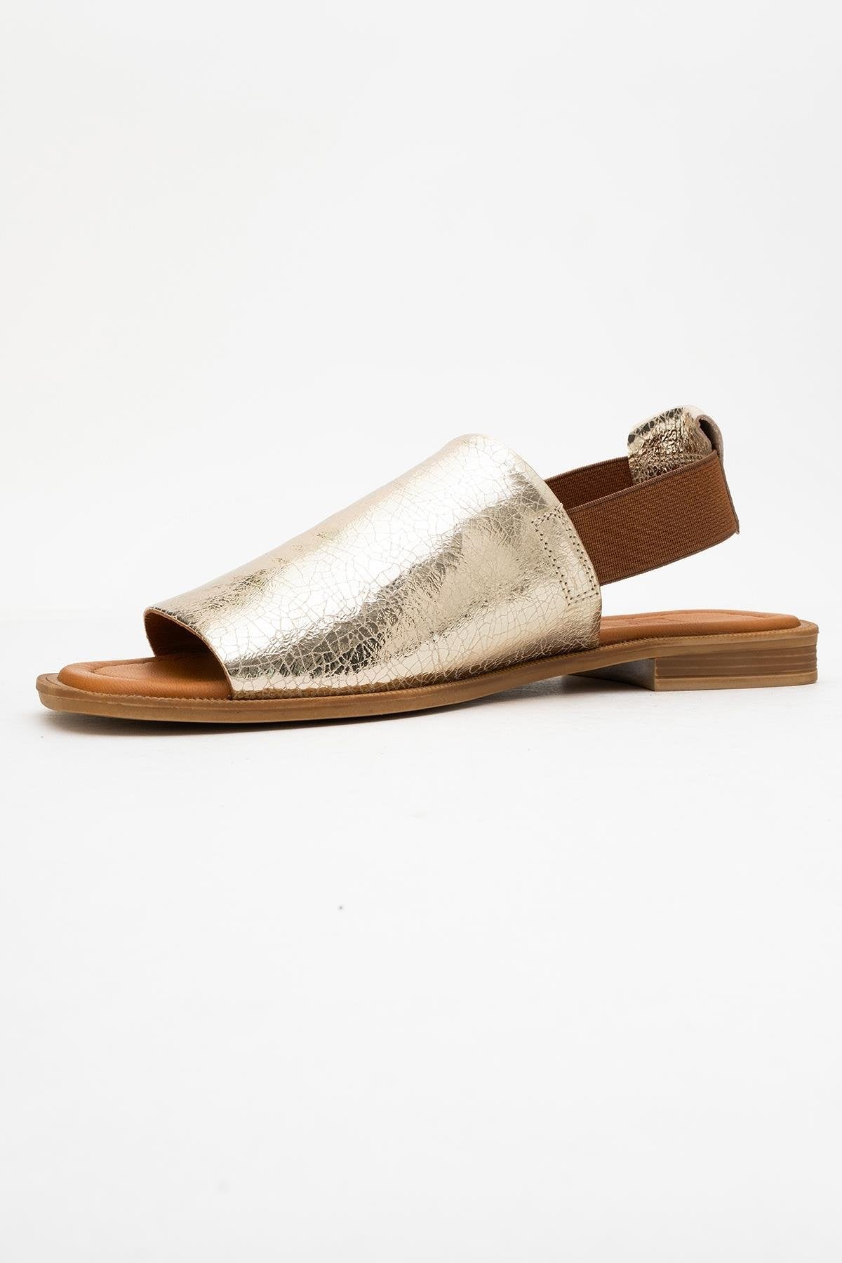 Fuela - Gold Leather Sandals – heel view showing leather, gold, Vowalisse