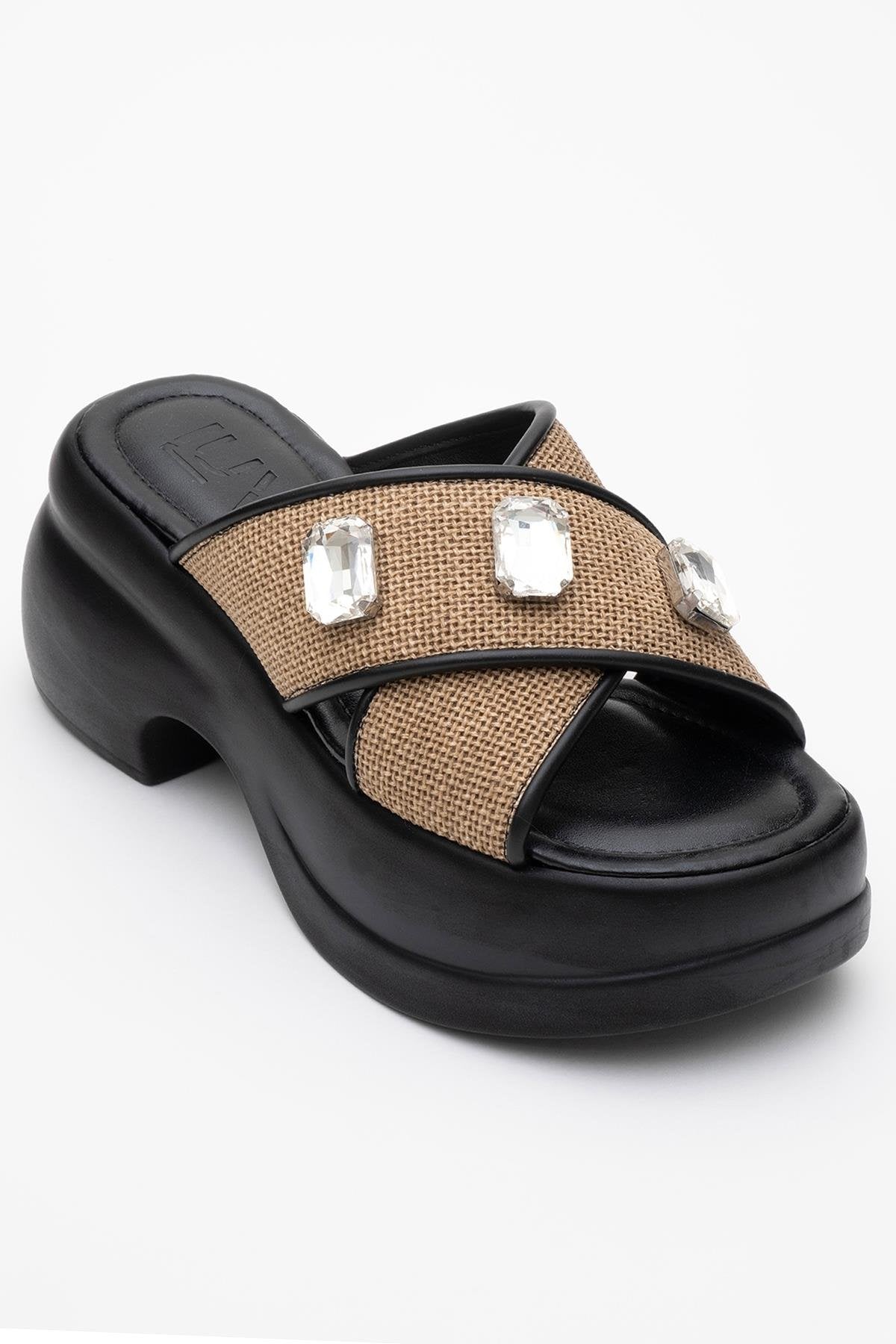 Giev - Black Woven Platform Mule – detail view showing leather, black, Vowalisse