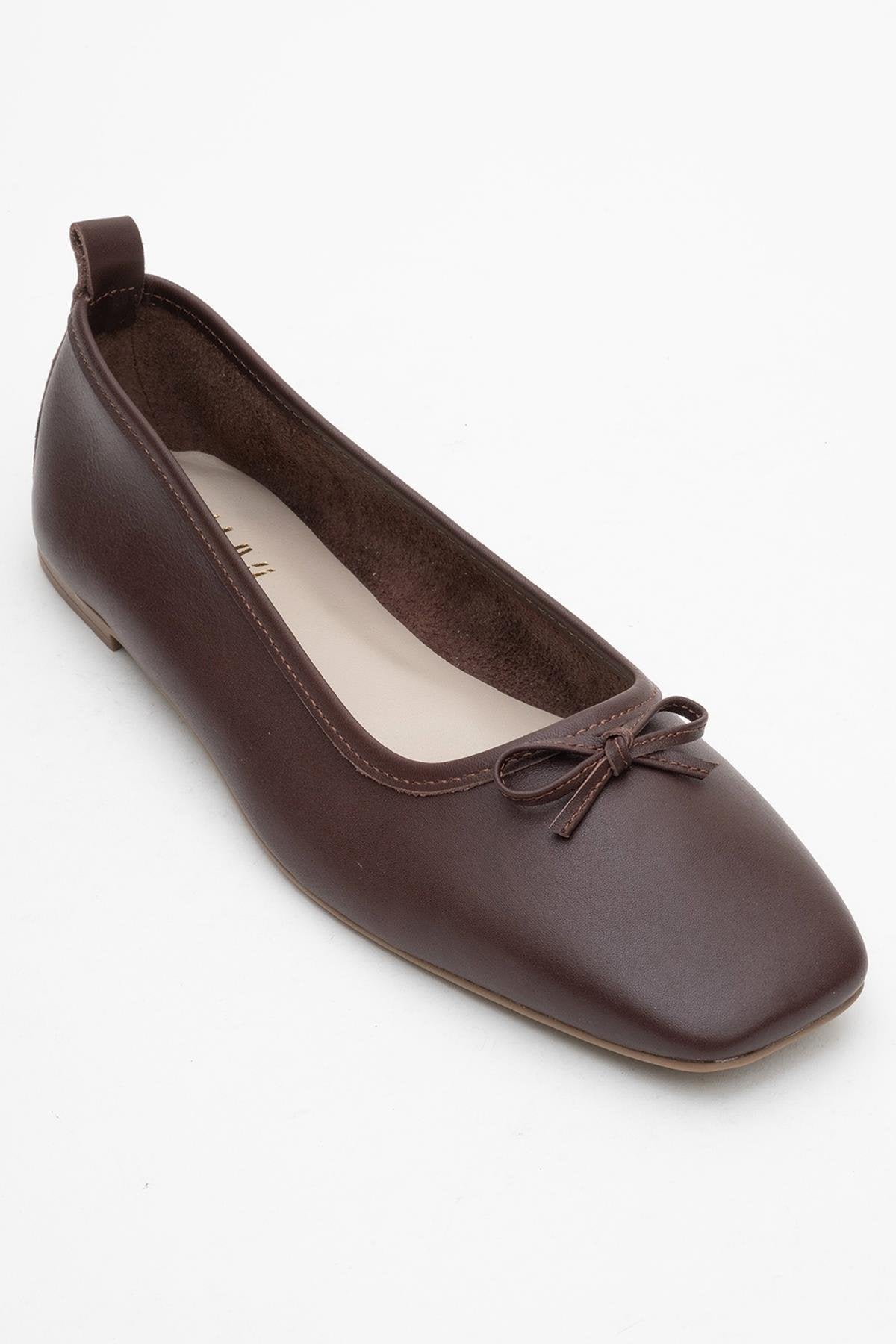 Sosa - Brown Genuine Leather Square-Toe Bow Ballet Flat – detail view showing bow, leather, Vowalisse