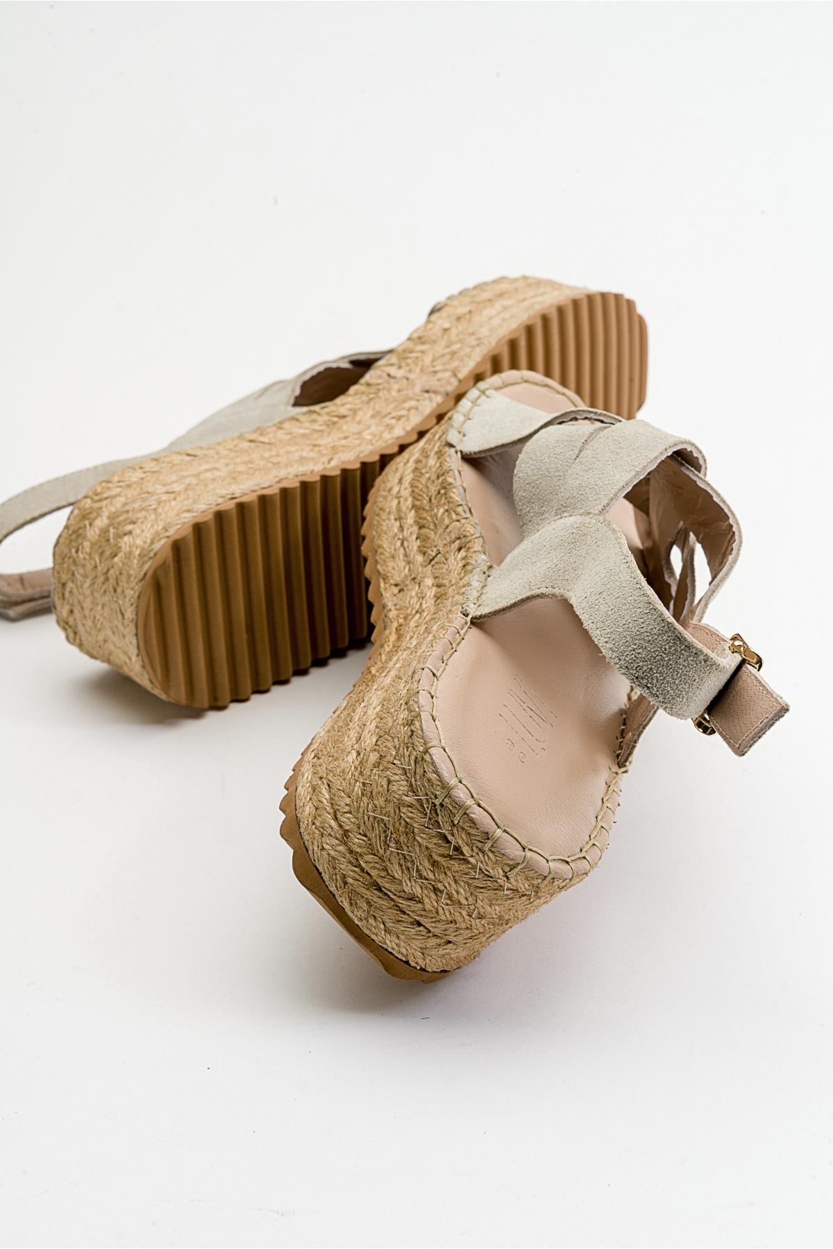 Lontano - Beige Suede Leather Platform Sandal – heel view showing leather, suede, Vowalisse