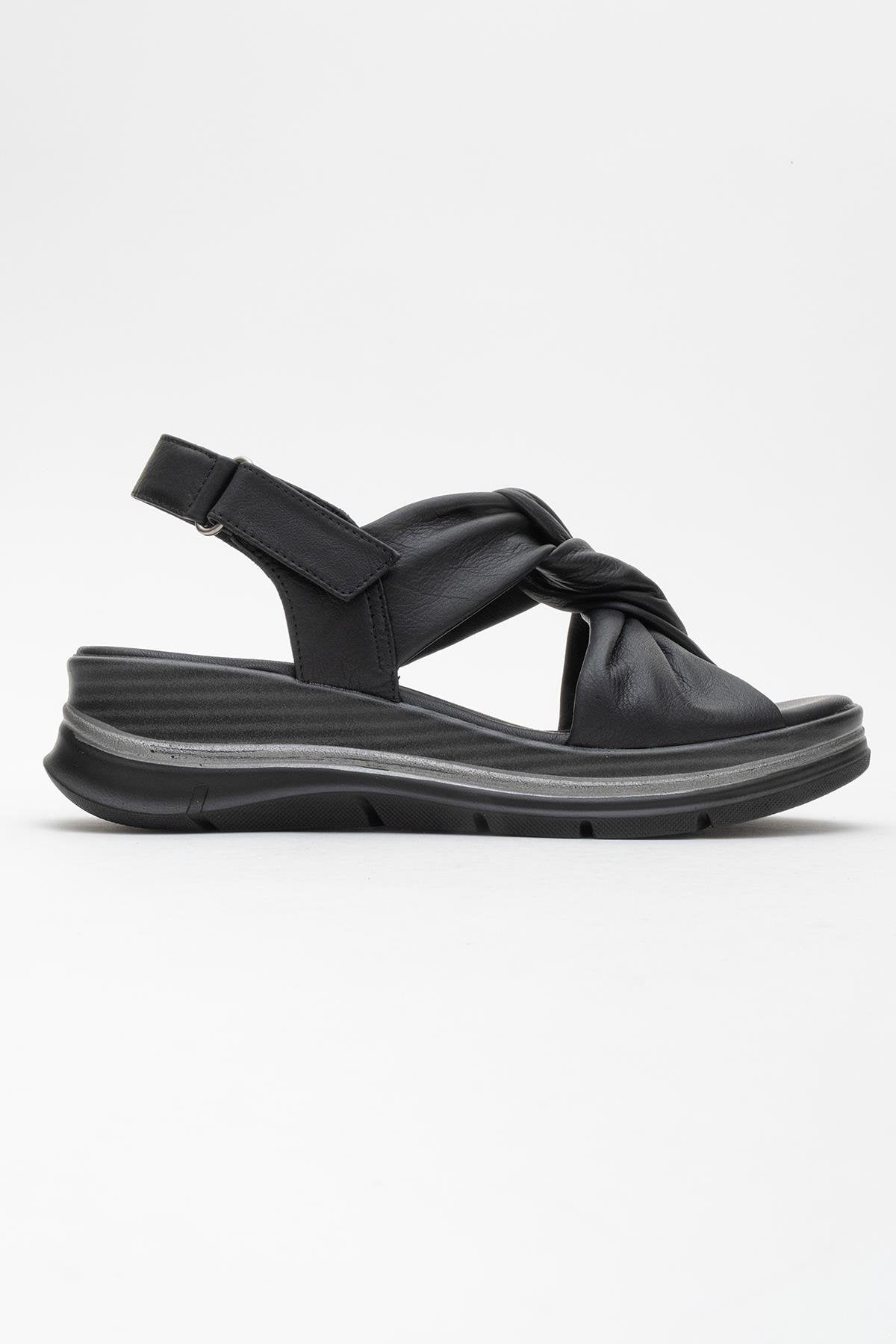 Oara - Black Leather Sandal – top view showing leather, black, Vowalisse