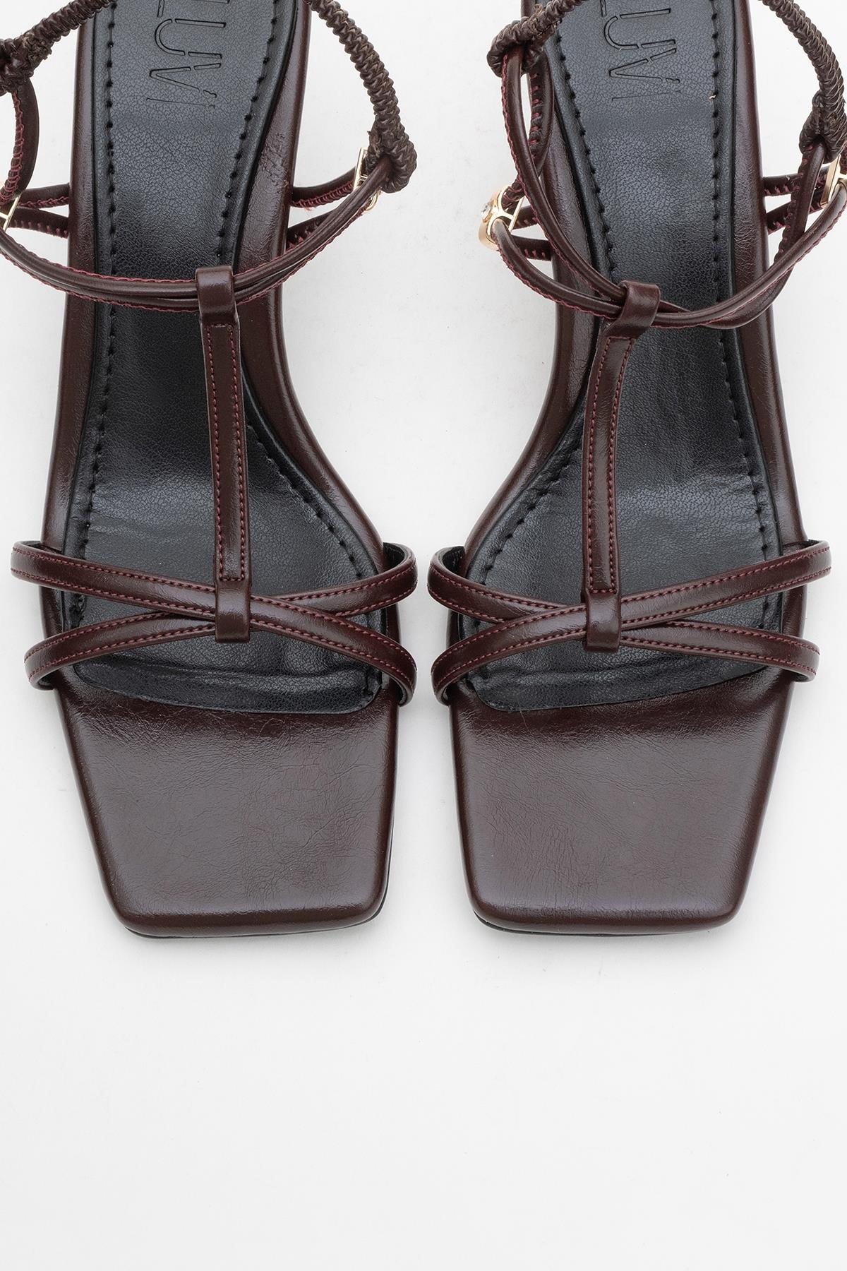 Gibson Burgundy Square‑Toe Stiletto Sandal – side view showing leather, red, Vowalisse