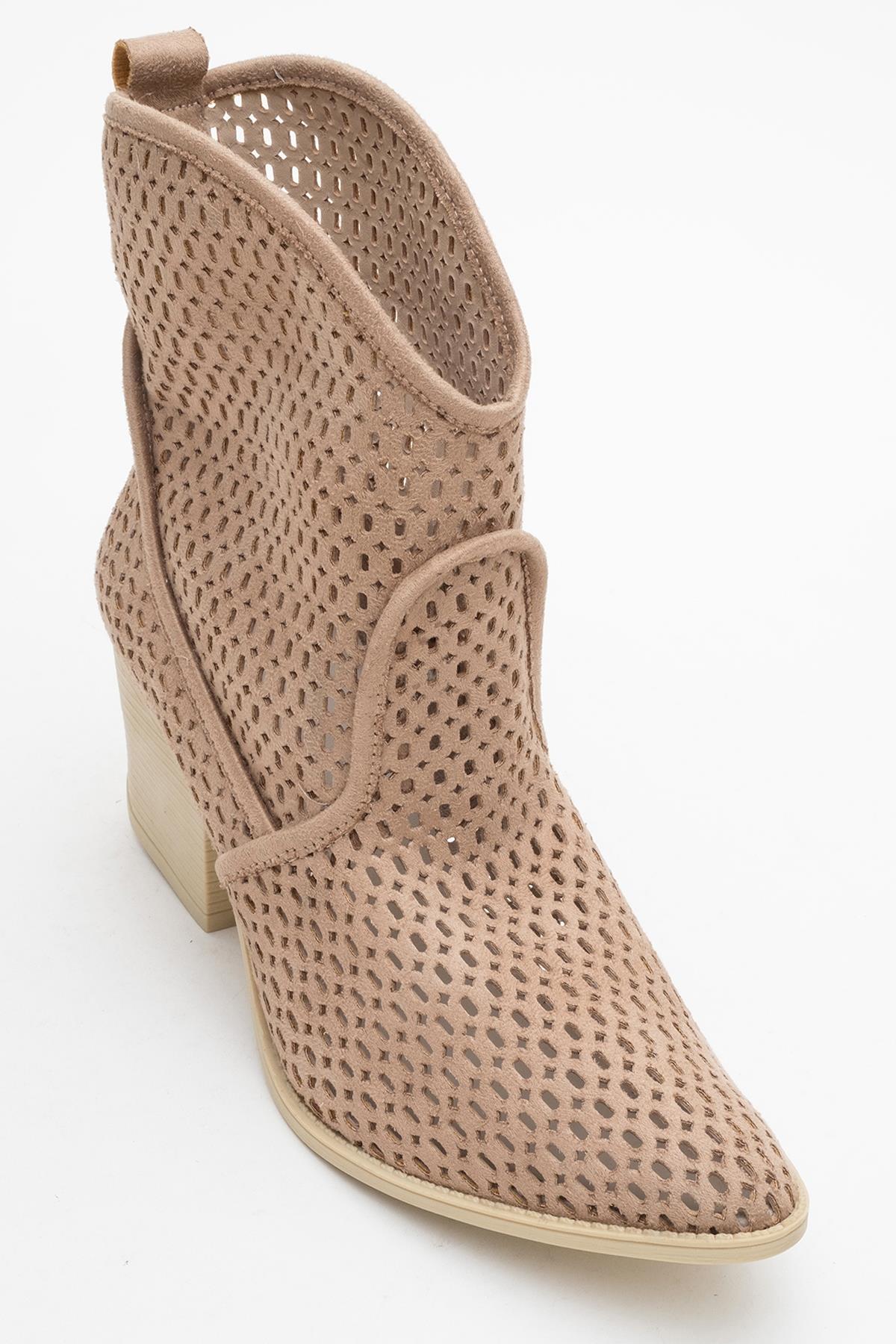 Pera Dark Beige Block Heel Boot – top view showing leather, Vowalisse