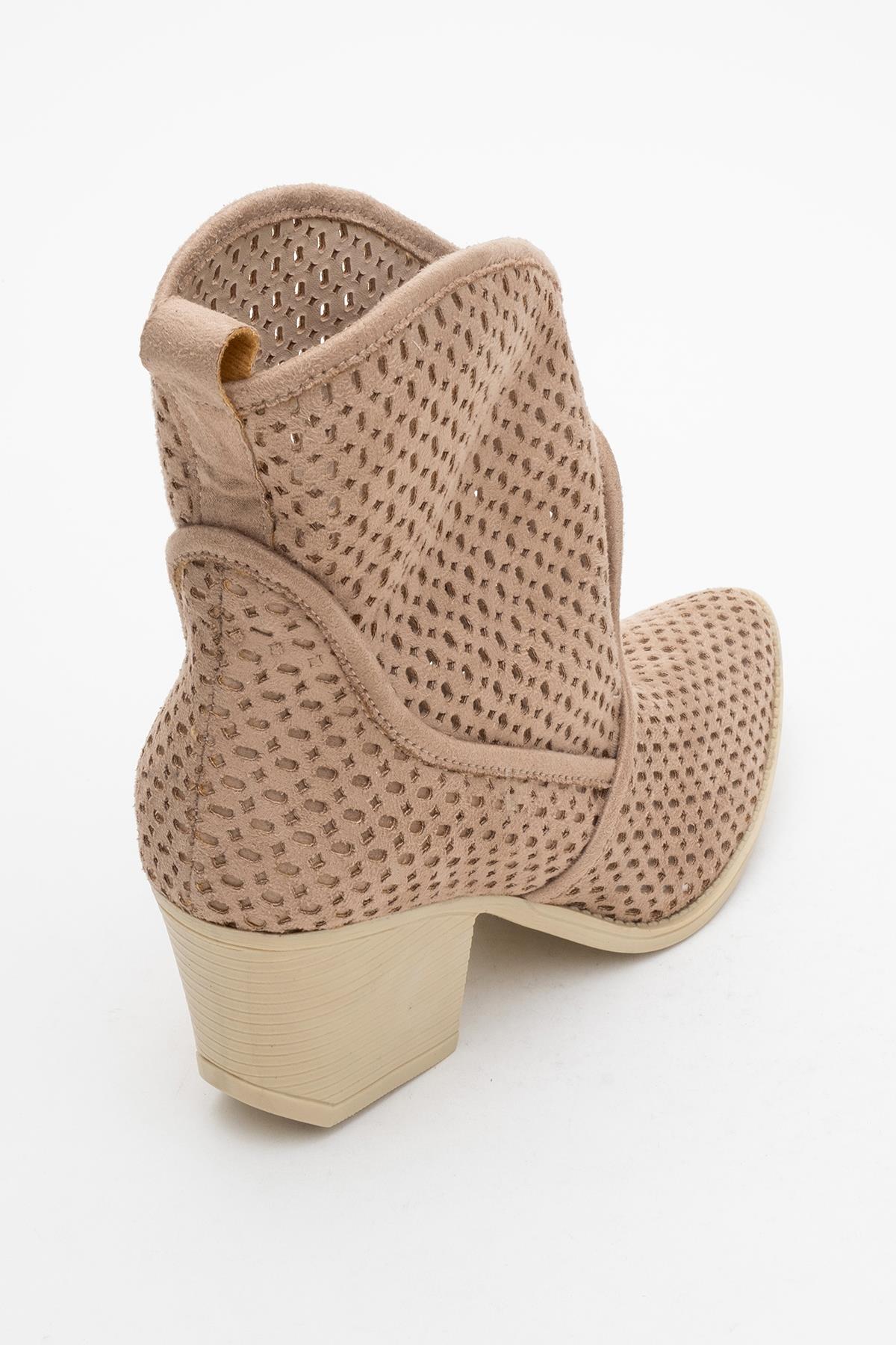 Pera Dark Beige Block Heel Boot – pair view showing leather, Vowalisse