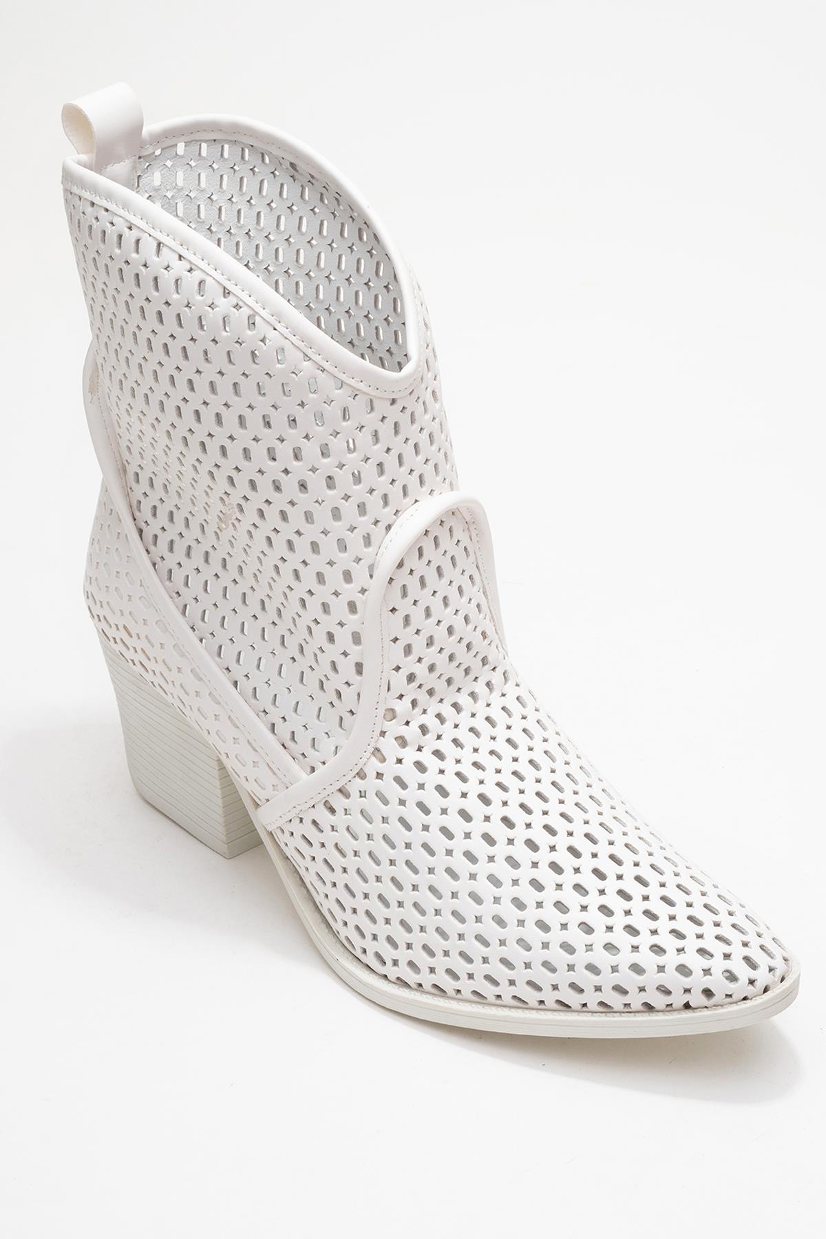 Pera White Block Heel Boot – detail view showing leather, white, Vowalisse
