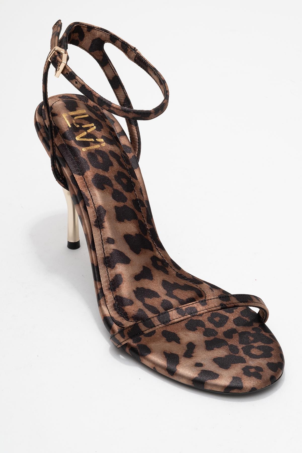 Jasmin - Black/Yellow Patterned Single-Band Stiletto Heel Shoe – detail view showing black, Vowalisse