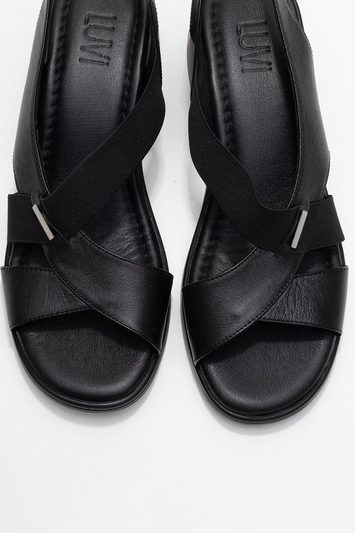 Crina Black Elasticated Leather Chunky Heel Sandal – side view showing leather, black, red, Vowalisse