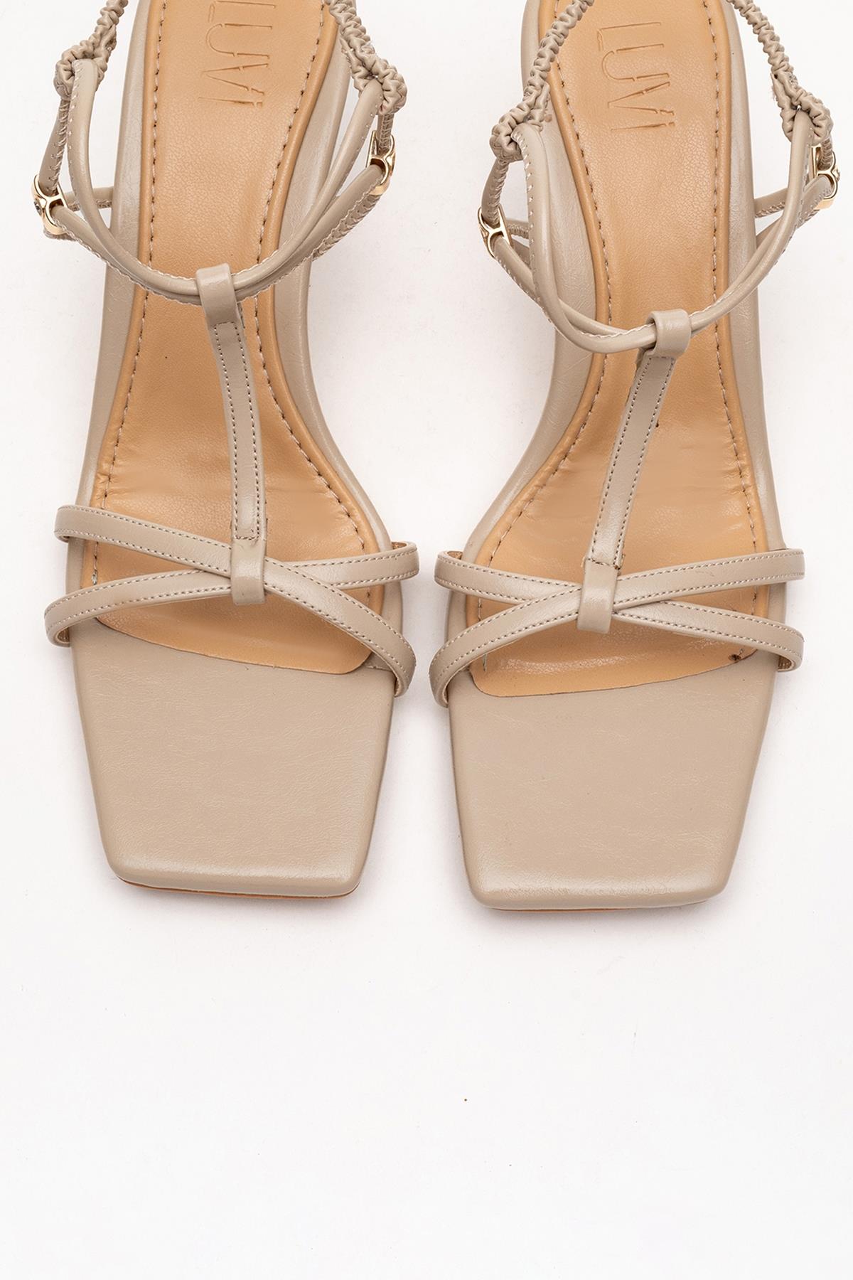 Gibson - Beige Square-Toe Heeled Sandal – side view showing leather, Vowalisse