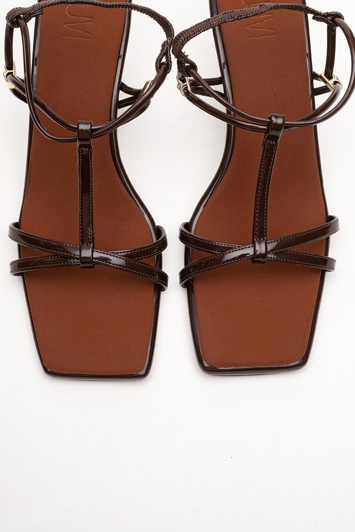 Gibson - Brown Patent Square-Toe Heeled Sandal – side view showing leather, Vowalisse