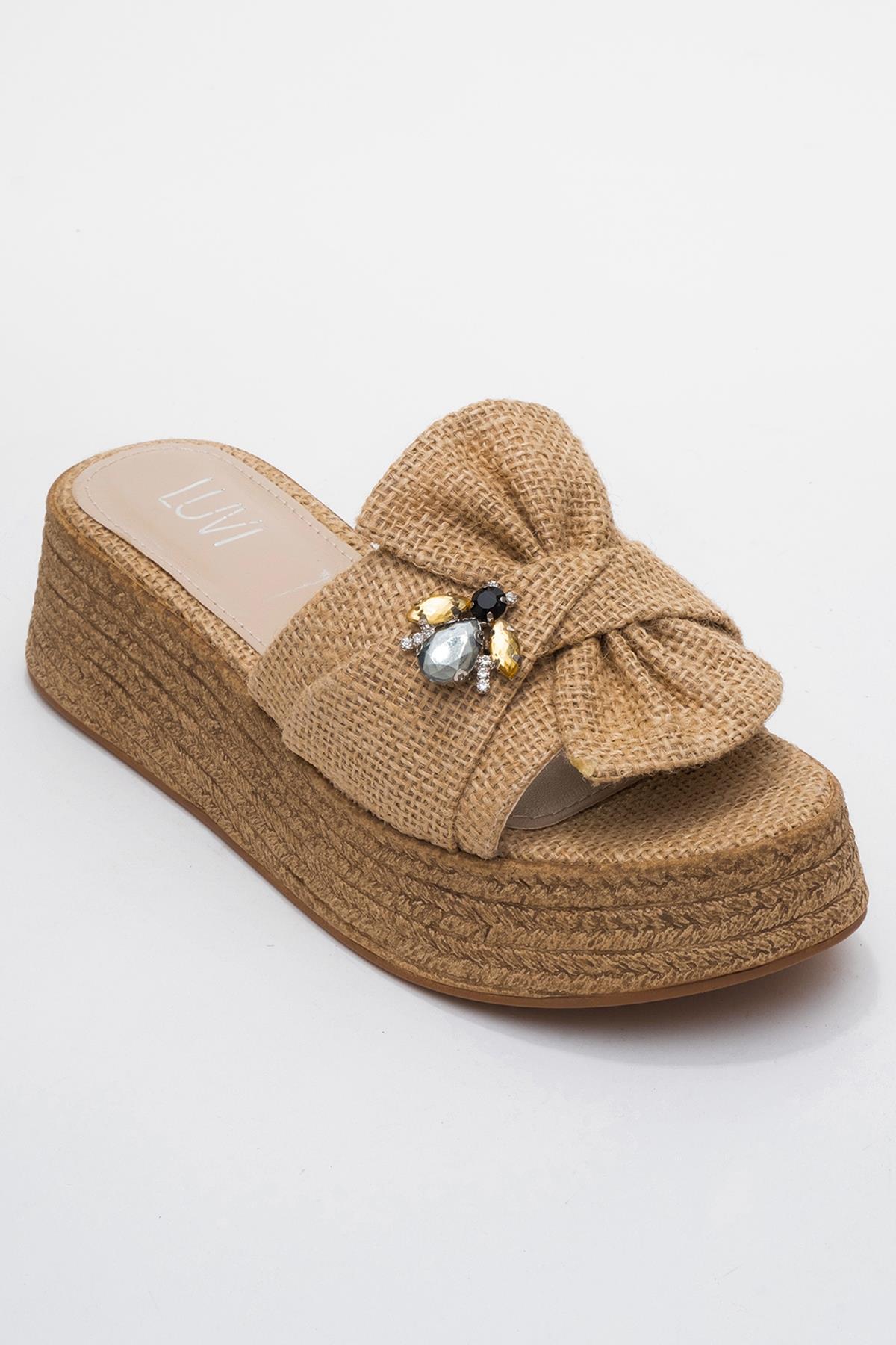 Shara Beige Braided Bow & Bee Buckle Platform Sandal – detail view showing bow, leather, red, Vowalisse